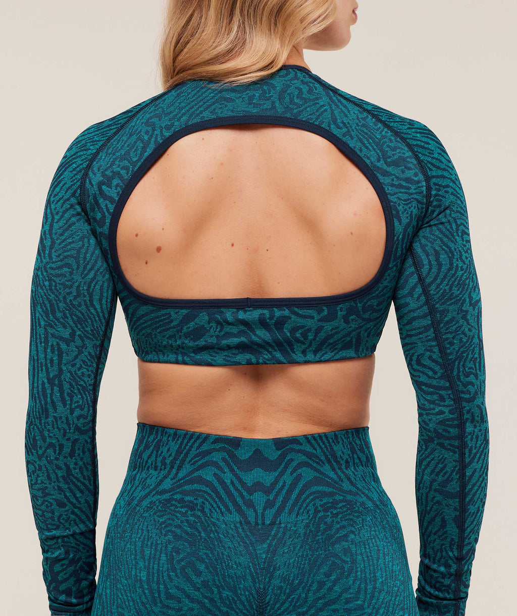 gymshark-adapt-animal-long-sleeve-crop-top-crop-tops-blue-aw25