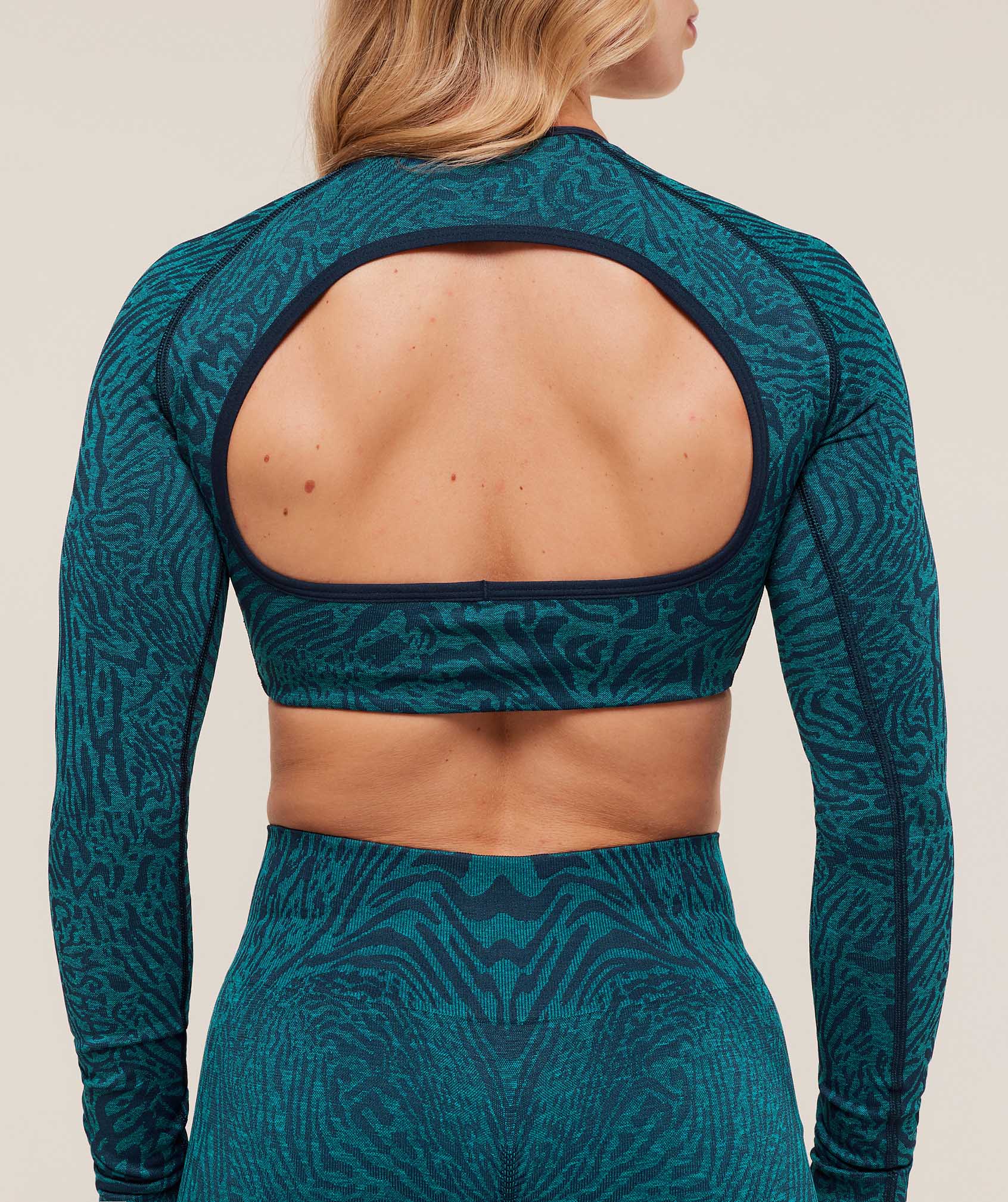 gymshark-adapt-animal-long-sleeve-crop-top-crop-tops-blue-aw25