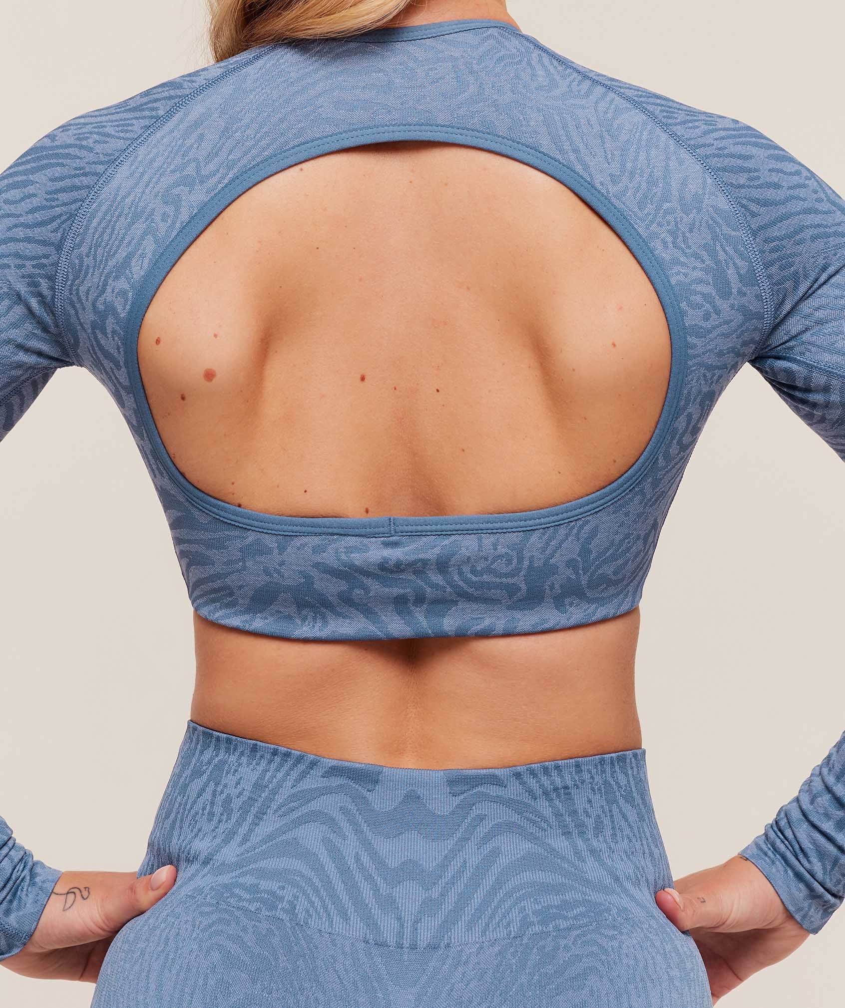 gymshark-adapt-animal-long-sleeve-crop-top-crop-tops-blue-aw25-1