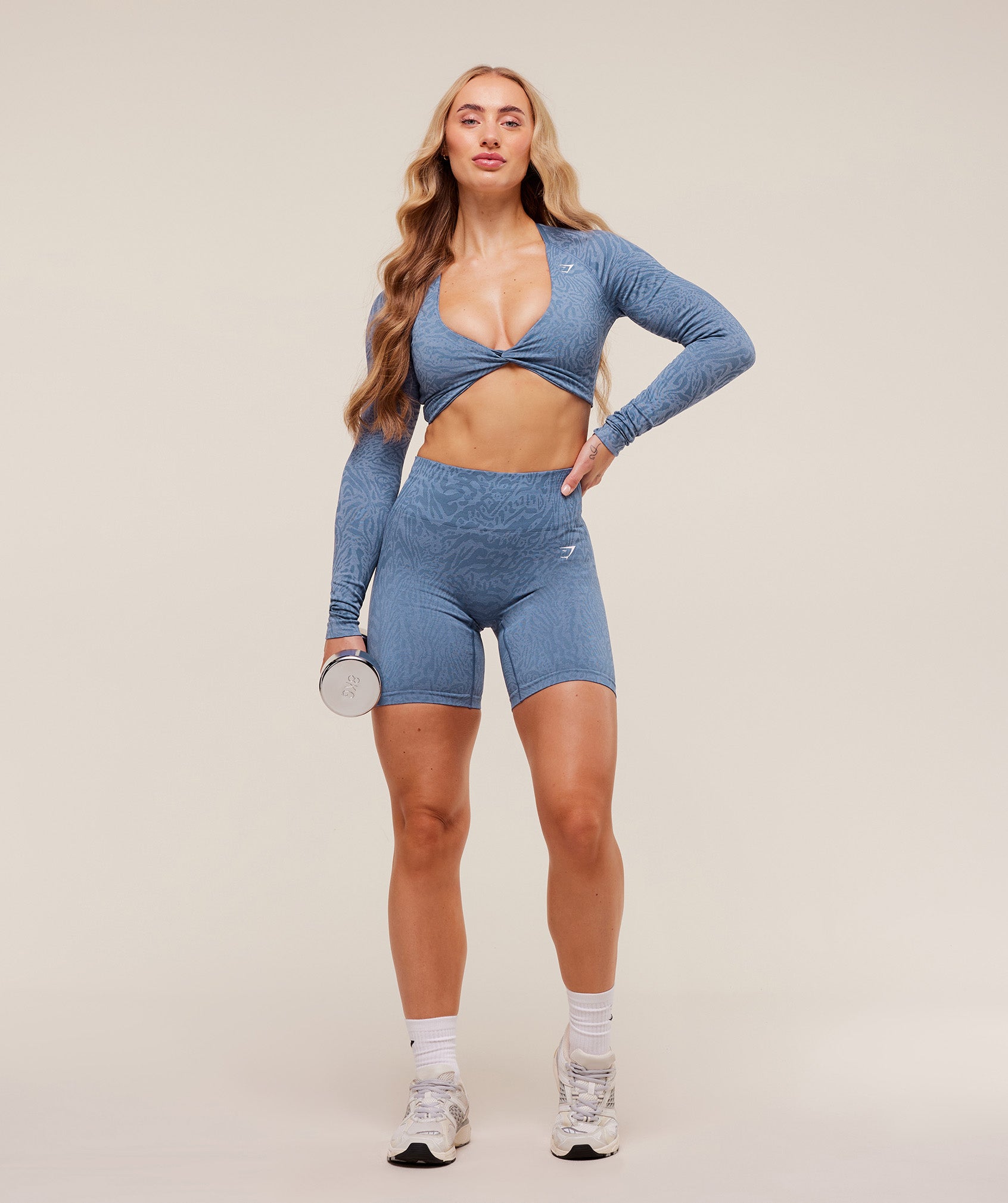 gymshark-adapt-animal-seamless-shorts-shorts-blue-aw25-1