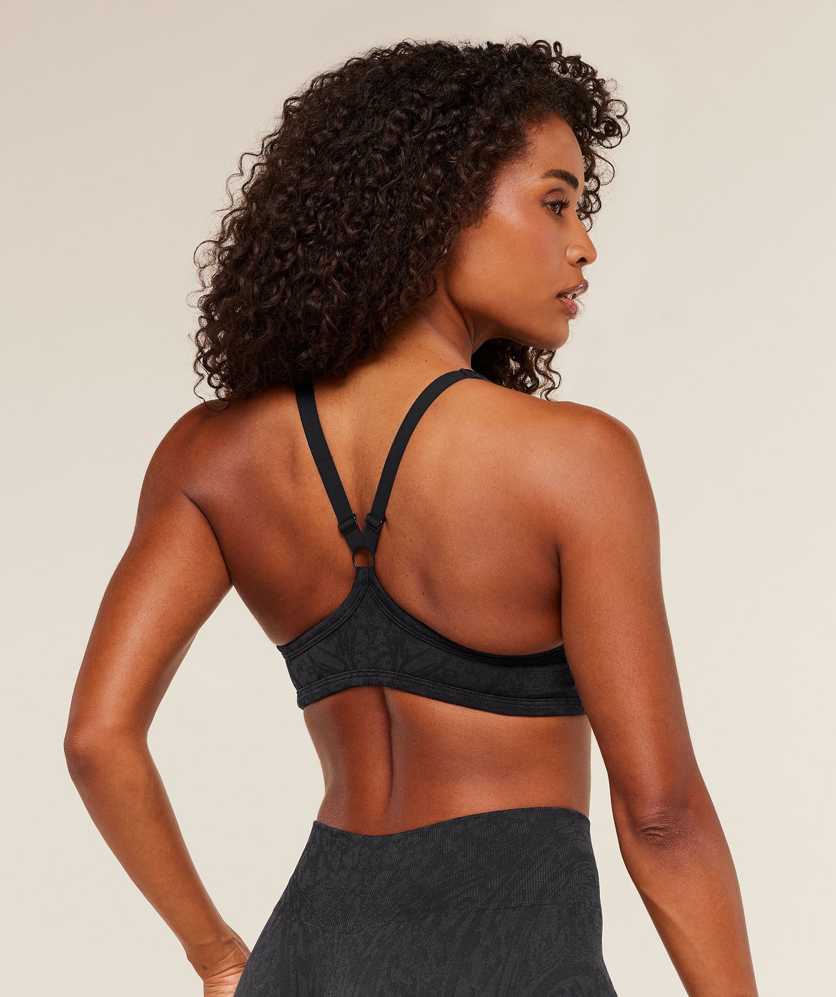 gymshark-adapt-animal-sports-bra-sports-bras-black-ss26