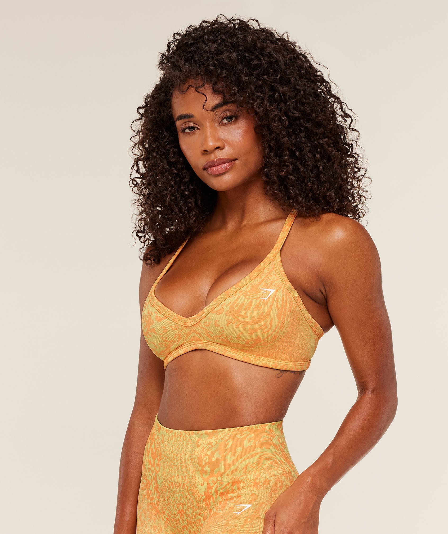 gymshark-adapt-animal-sports-bra-sports-bras-yellow-ss26