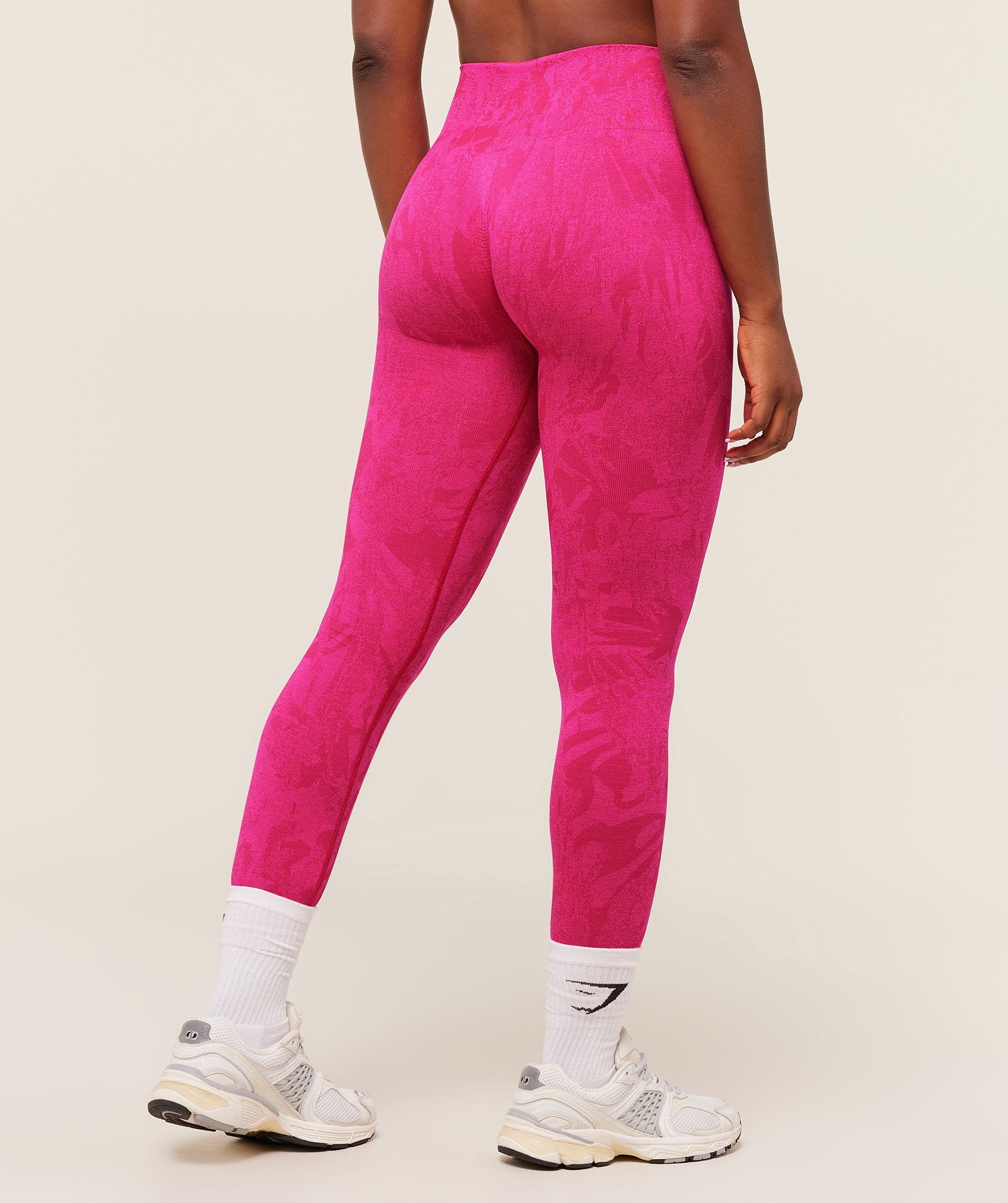 gymshark-adapt-camo-seamless-leggings-leggings-pink-aw25