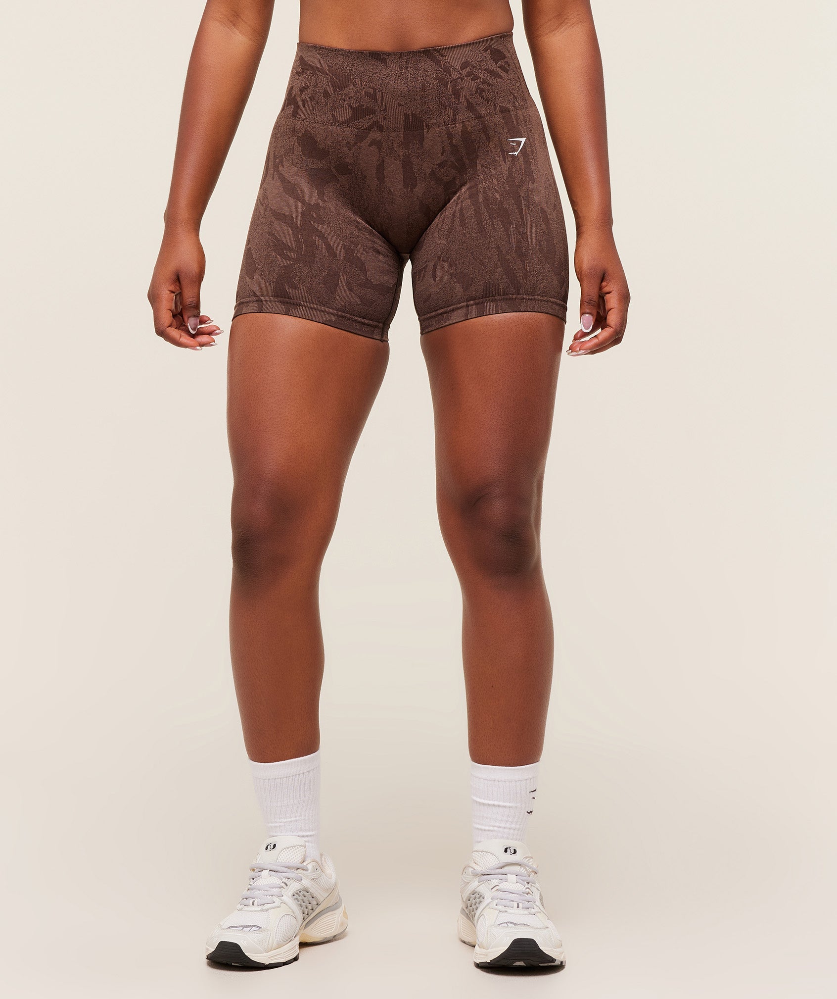 gymshark-adapt-camo-seamless-shorts-shorts-brown-aw25