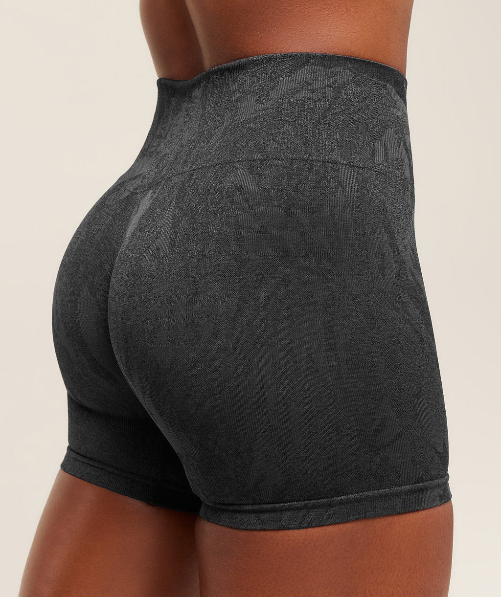 gymshark-adapt-camo-seamless-shorts-shorts-grey-aw25