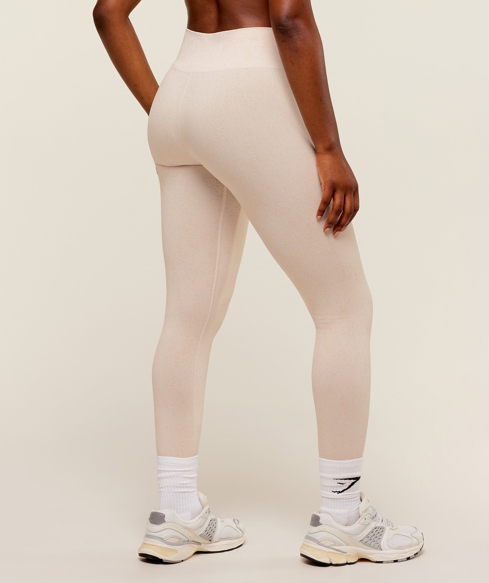 gymshark-adapt-fleck-seamless-leggings-mineral-coconut-white-ss22