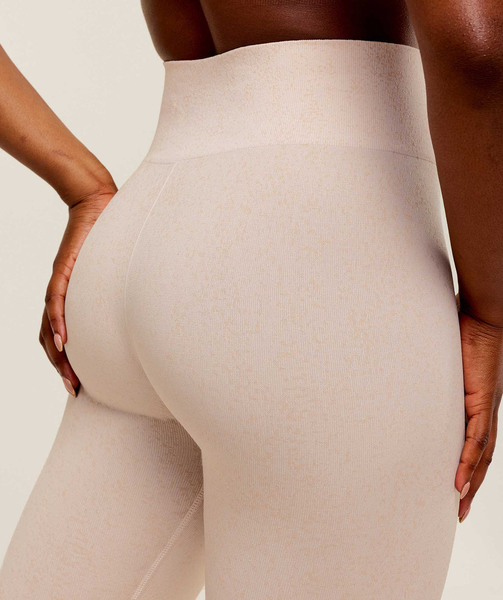 gymshark-adapt-fleck-seamless-leggings-mineral-coconut-white-ss22