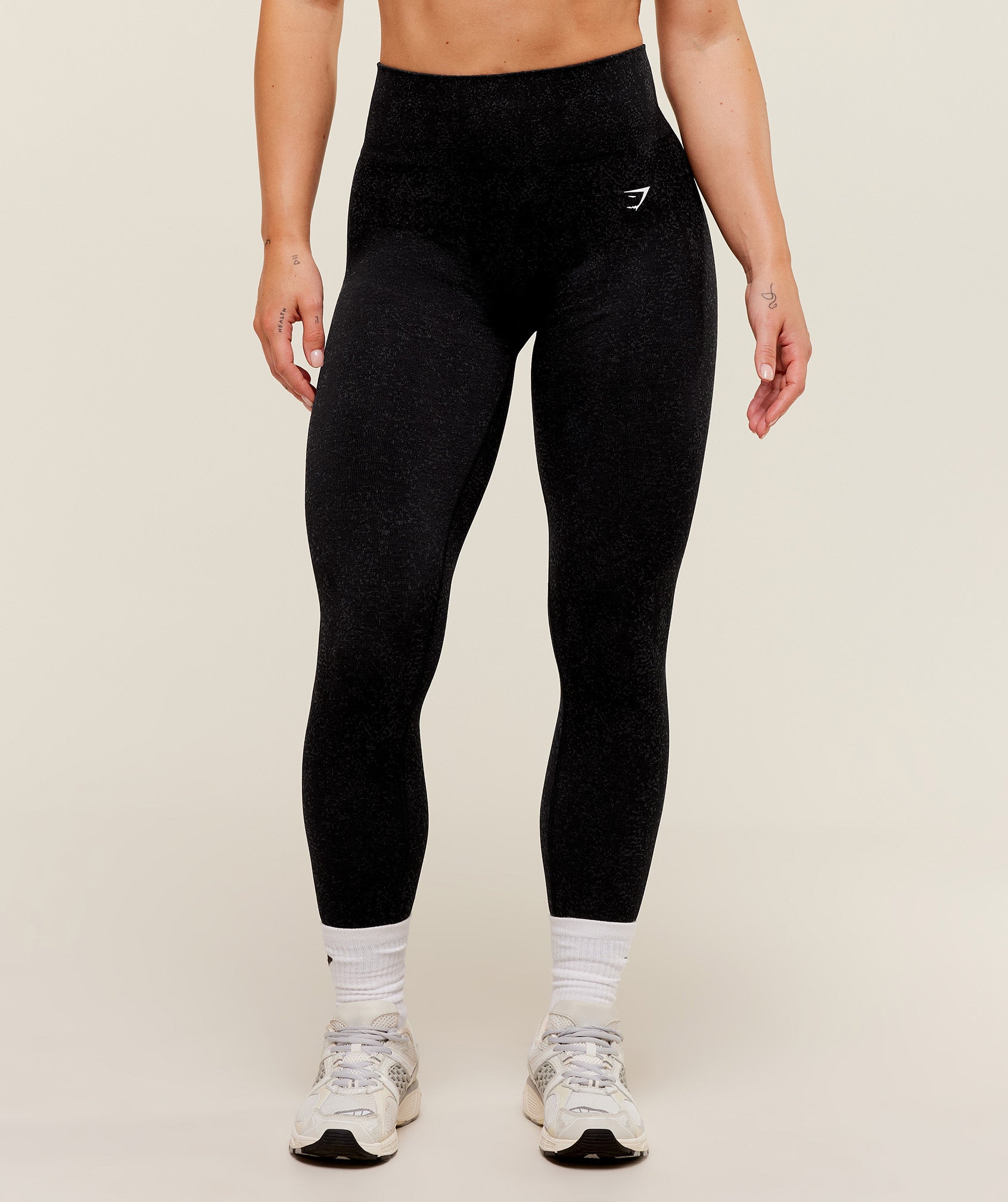 gymshark-adapt-fleck-seamless-leggings-mineral-black-aw21