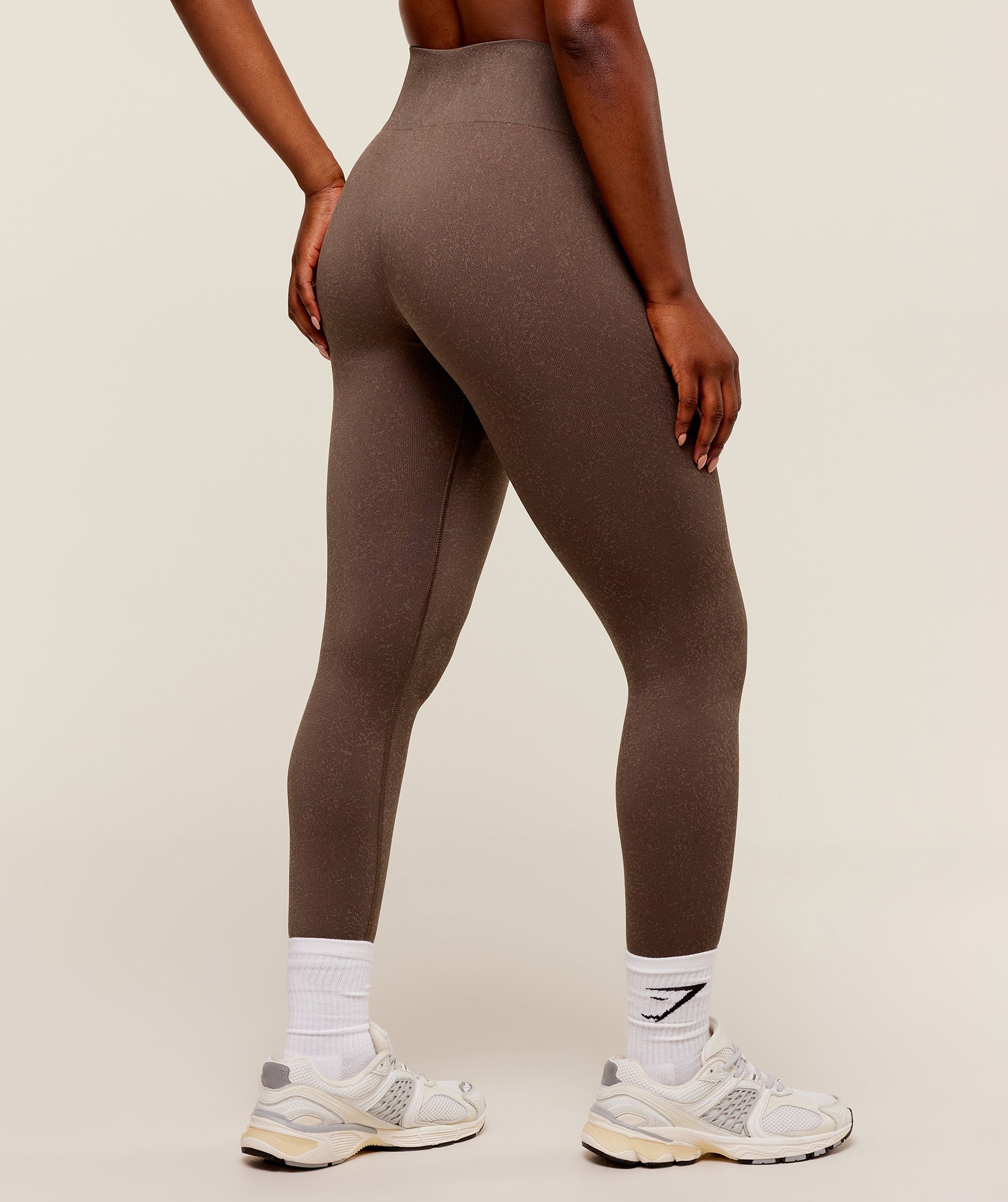 gymshark-adapt-fleck-seamless-leggings-leggings-brown-aw25