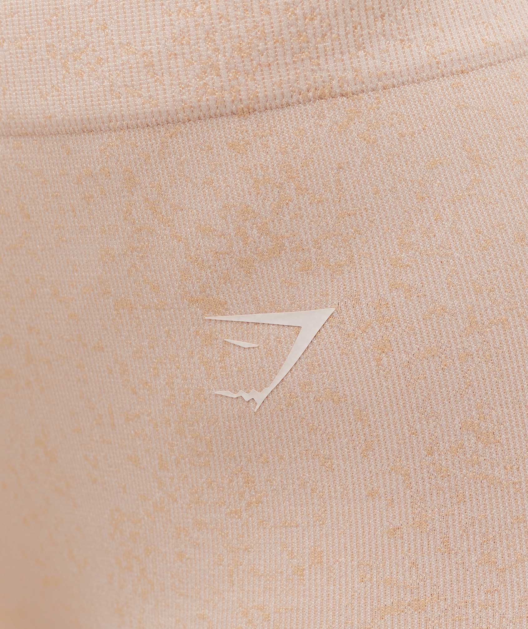 gymshark-adapt-fleck-seamless-shorts-coconut-white-ss24
