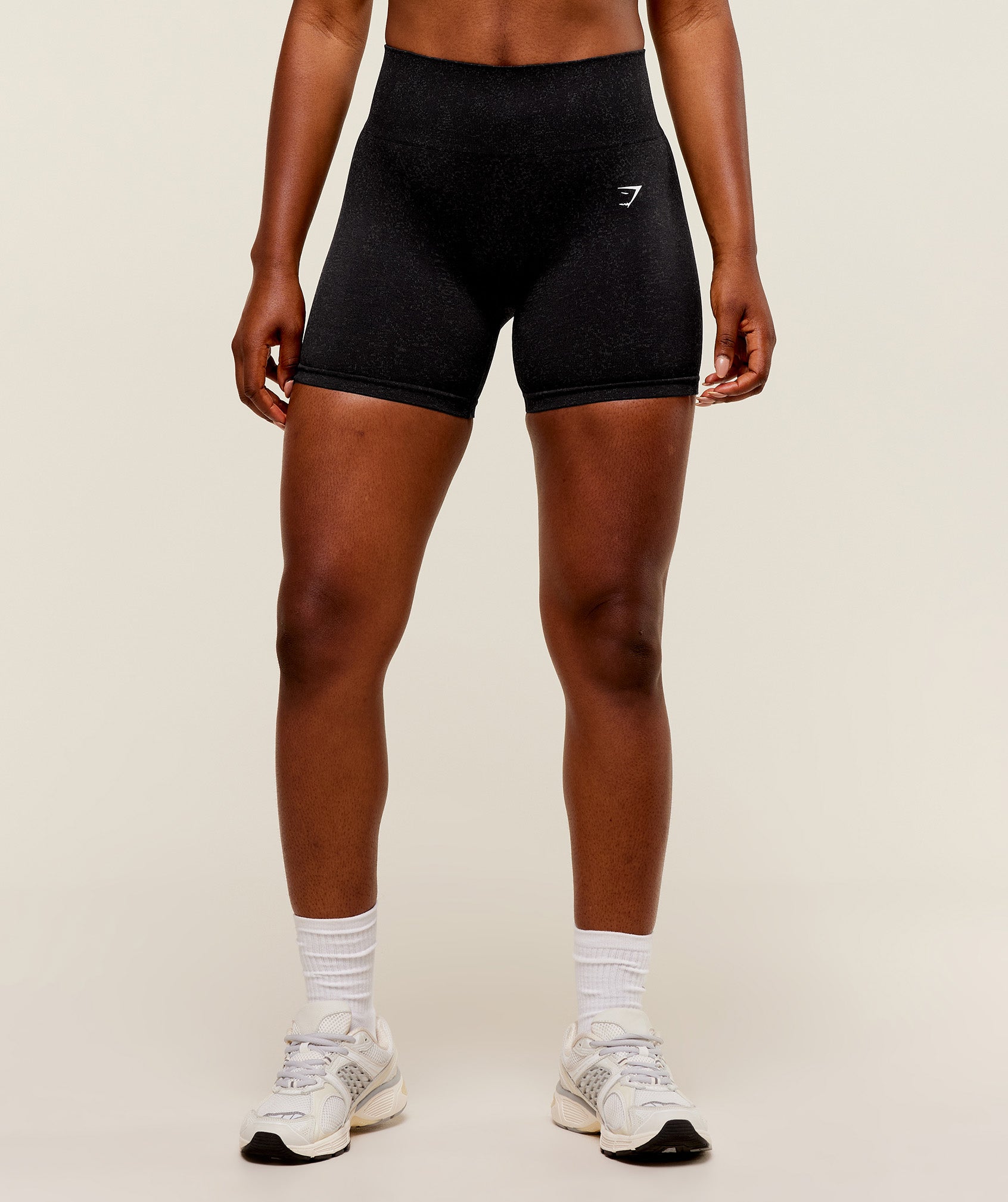 gymshark-adapt-seamless-fleck-shorts-black-smokey-grey-aw23