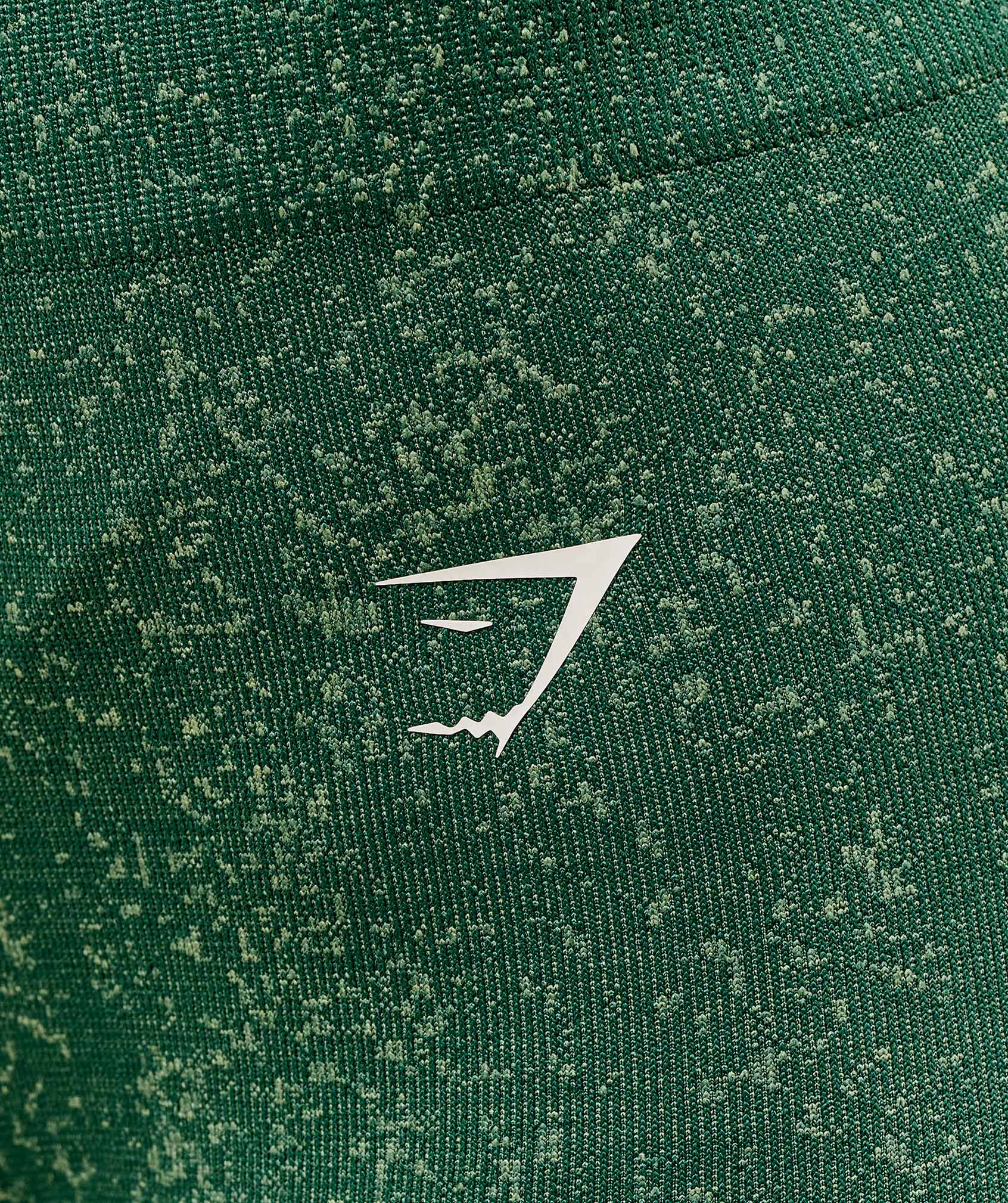 gymshark-adapt-fleck-seamless-shorts-shorts-green-aw25