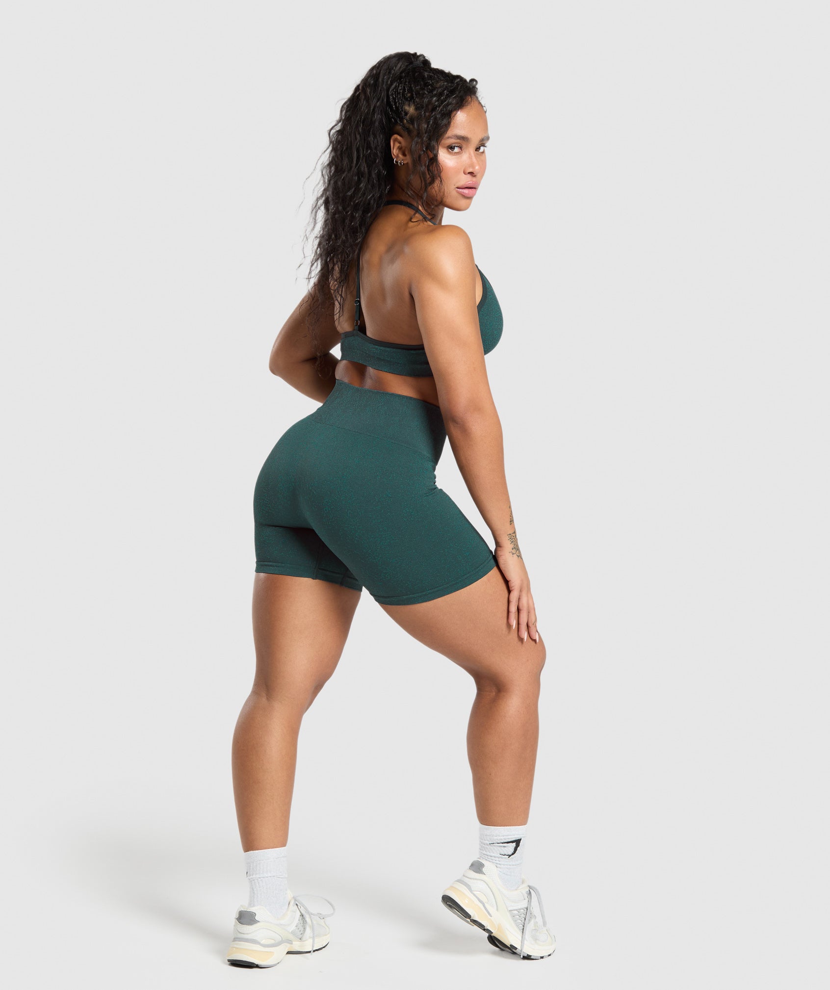 gymshark-adapt-fleck-t-back-bra-sports-bras-teal-ss25