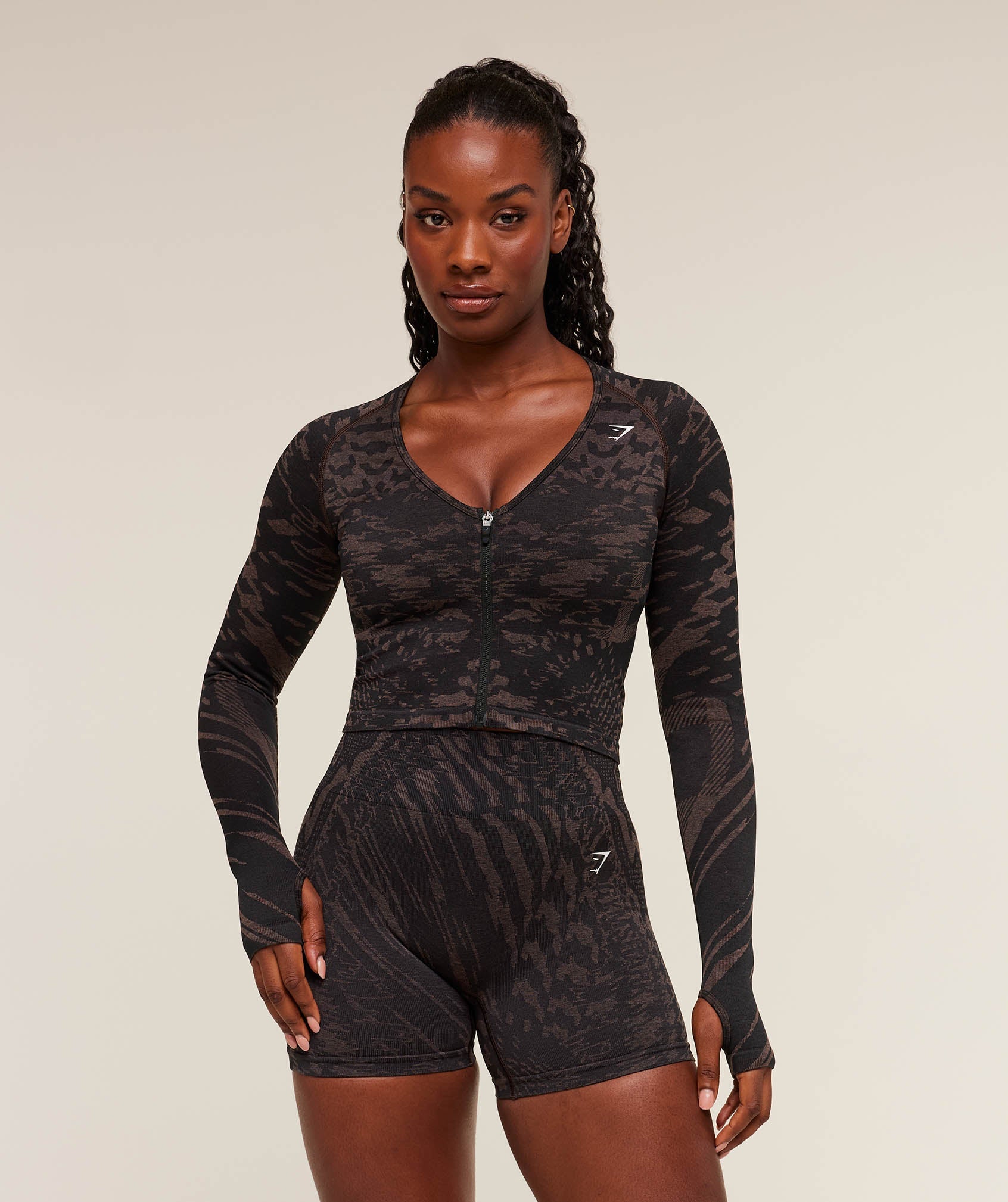 gymshark-adapt-houndstooth-jacket-jackets-outerwear-pink-aw25-1
