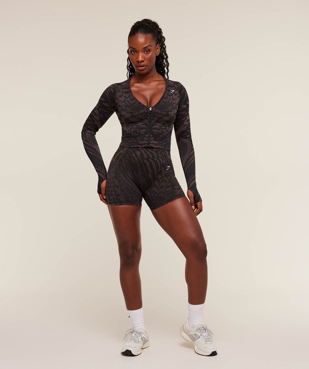 gymshark-adapt-houndstooth-jacket-jackets-outerwear-pink-aw25-1