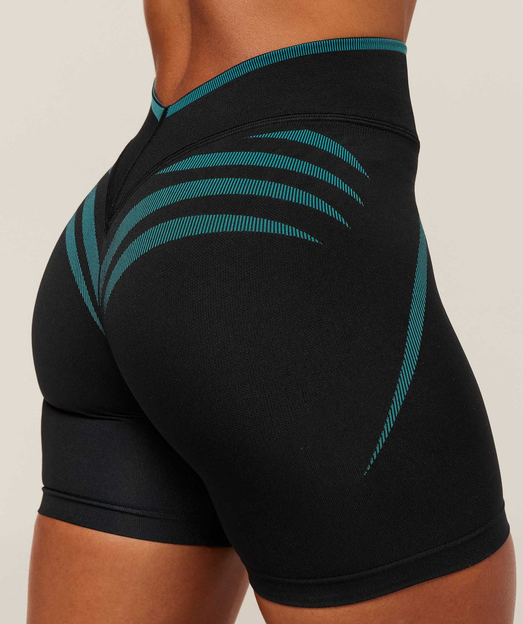 gymshark-apex-lift-seamless-short-shorts-black-aw25