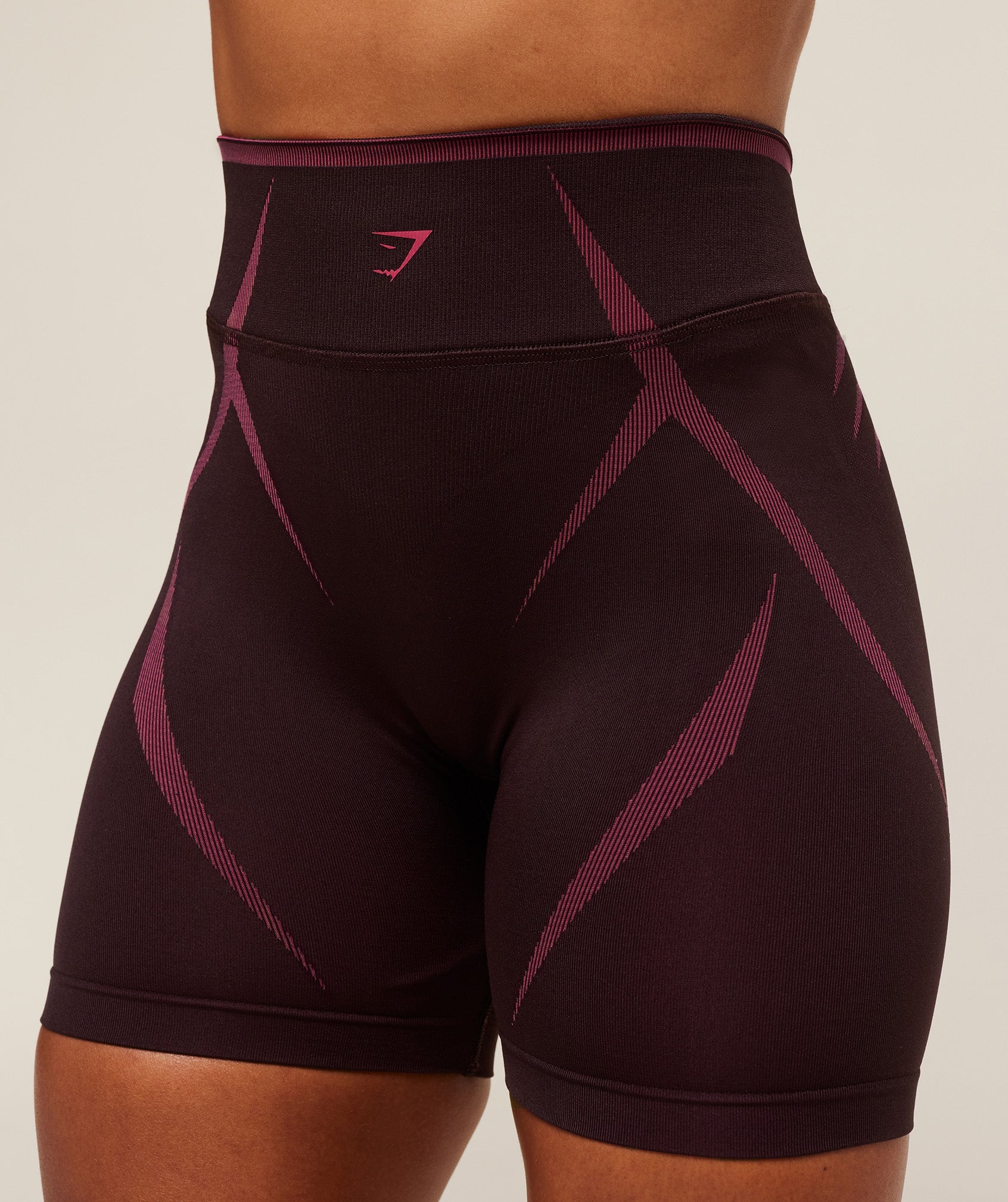 gymshark-apex-lift-seamless-short-shorts-purple-aw25