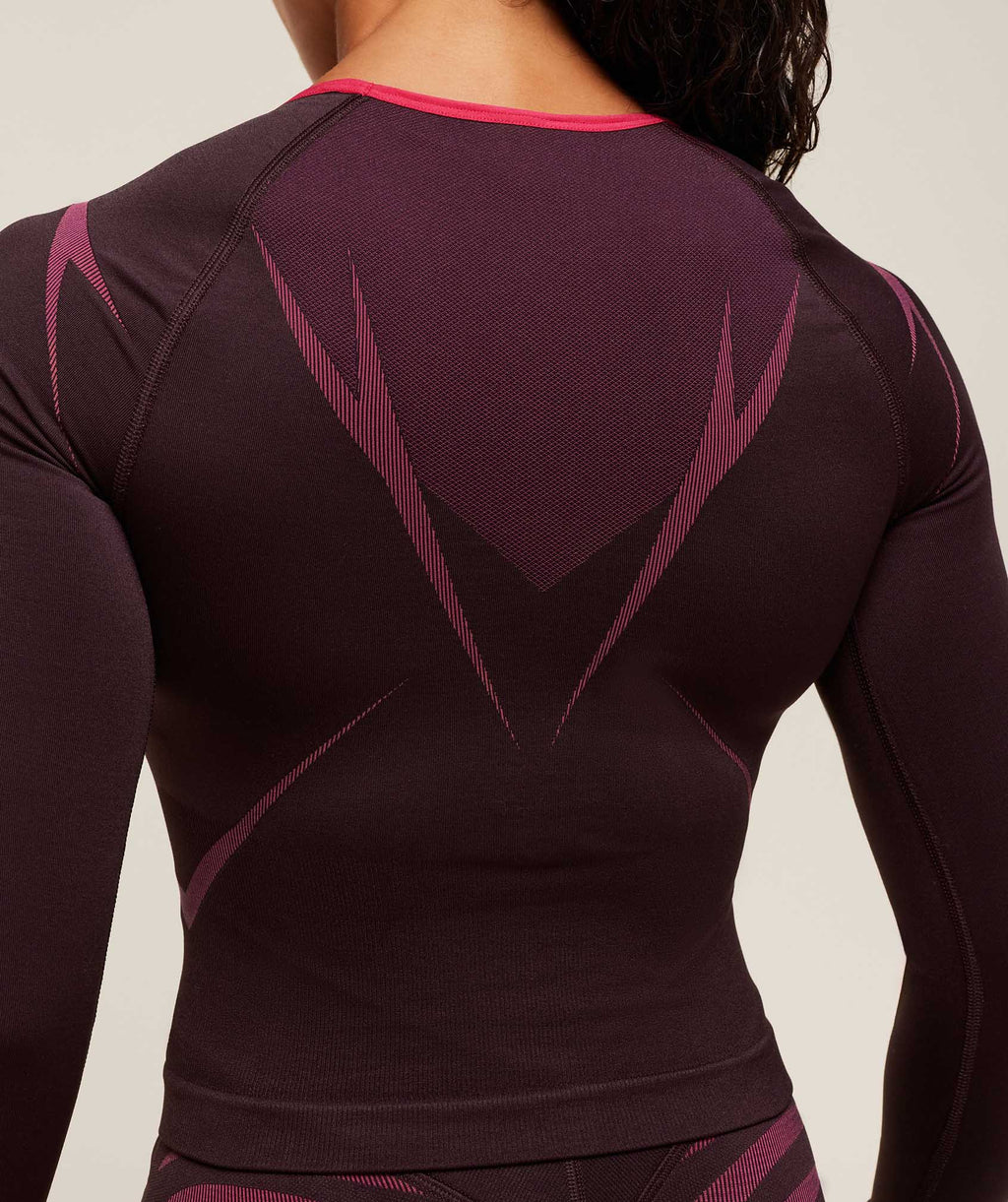 gymshark-apex-lift-seamless-long-sleeve-crop-top-crop-tops-purple-aw25