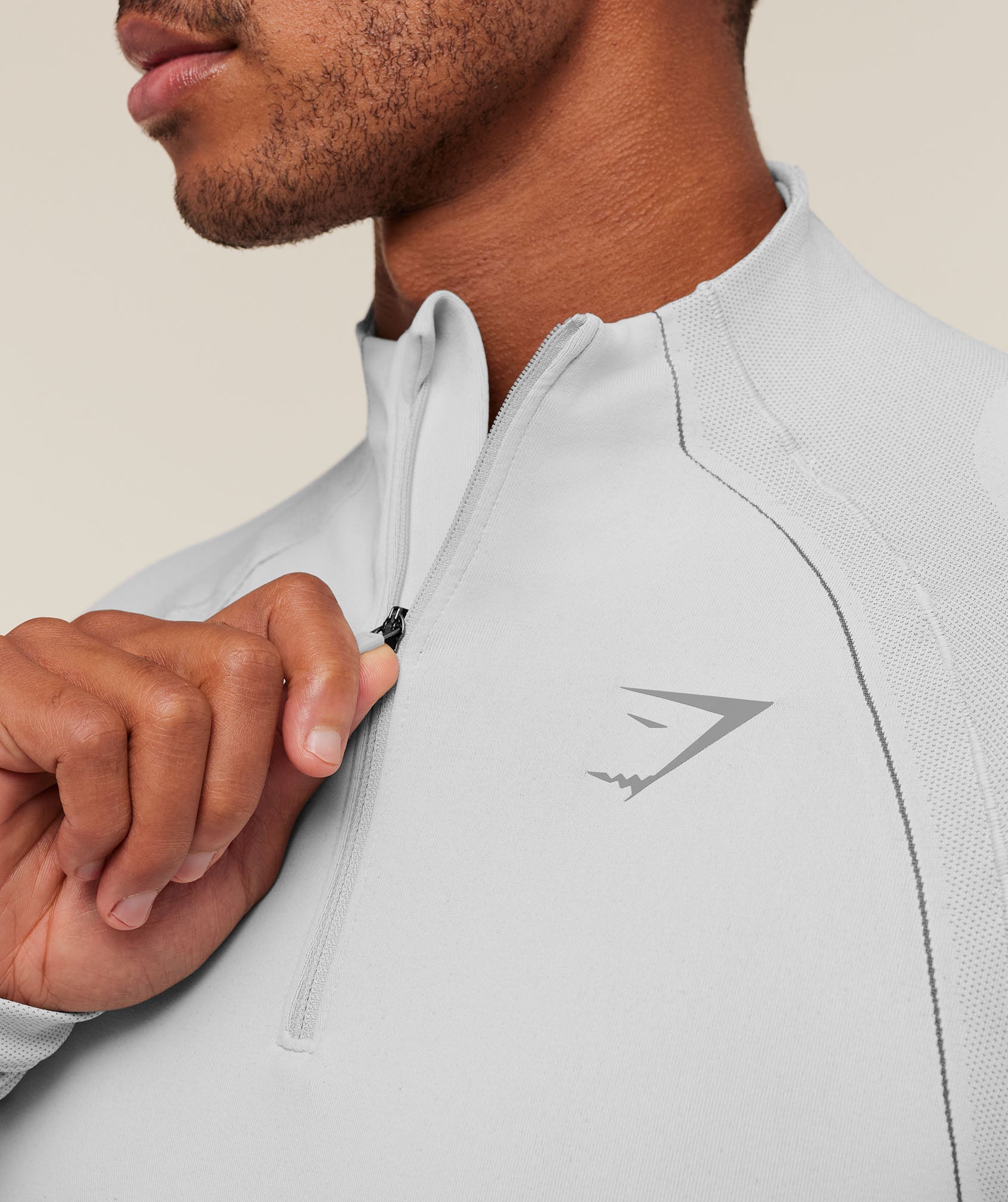 gymshark-apex-seamless-1-4-zip-light-grey-medium-grey-aw24