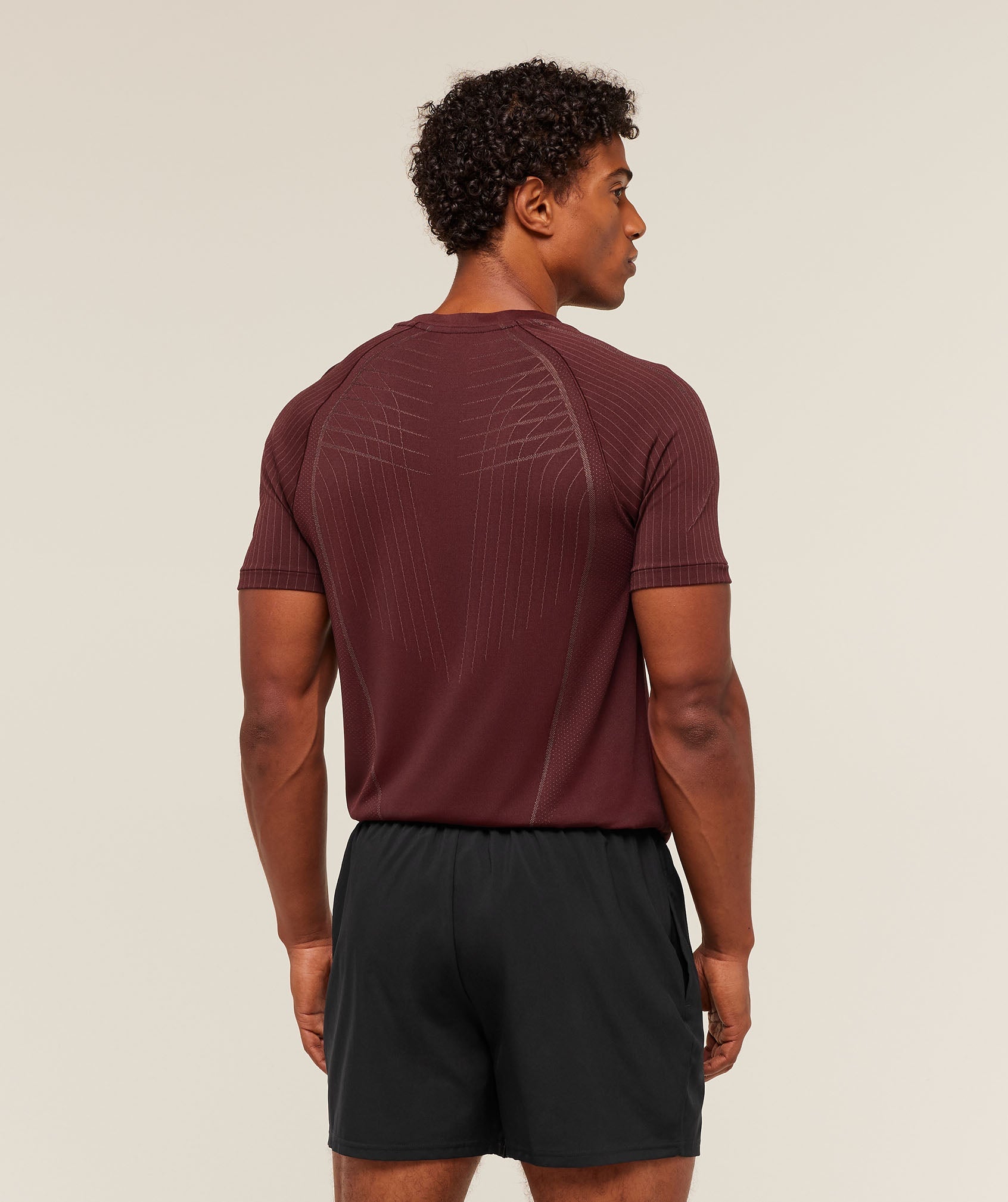 gymshark-apex-seamless-t-shirt-ss-tops-red-aw25