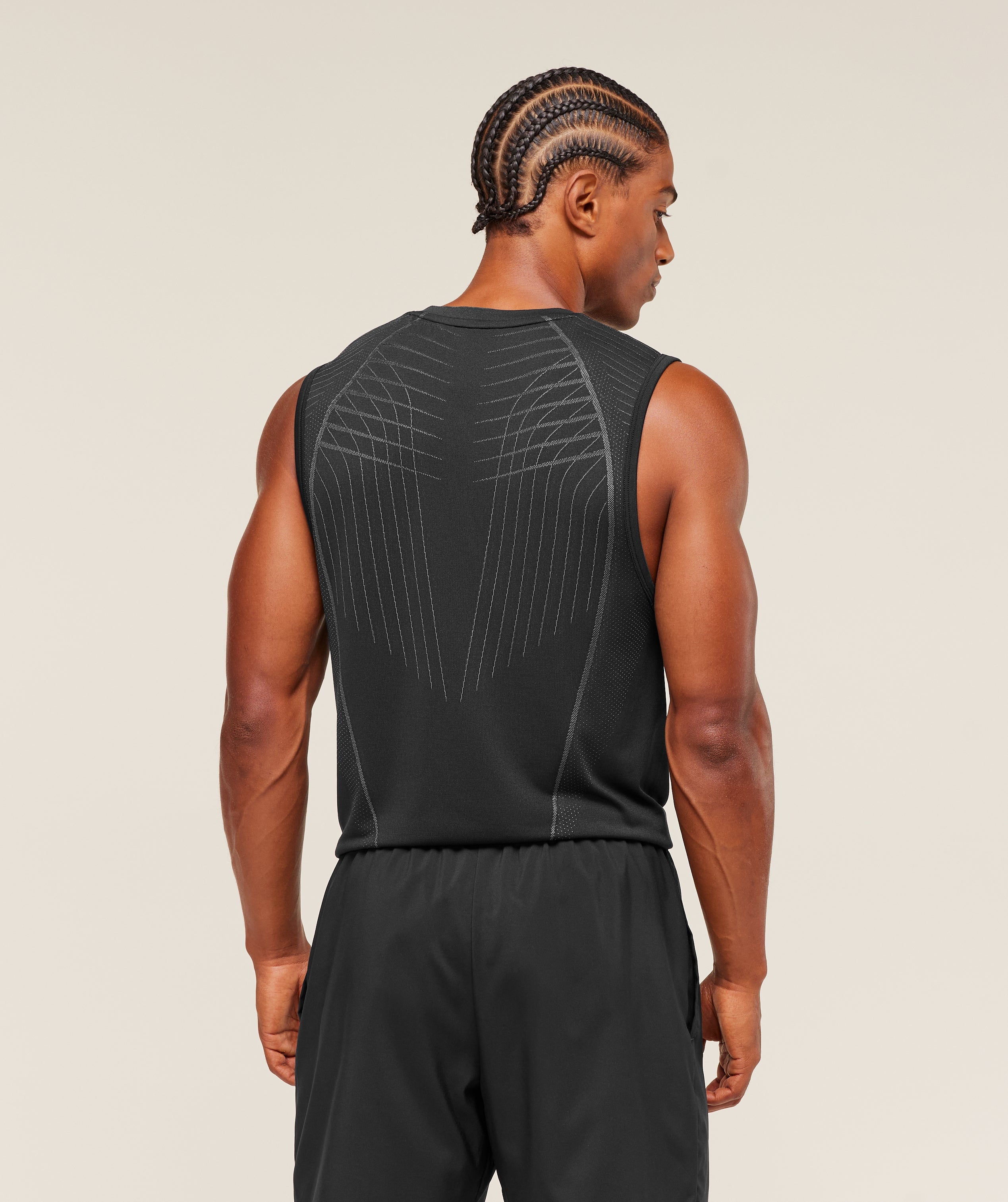 gymshark-apex-seamless-tank-black-dark-grey-ss25