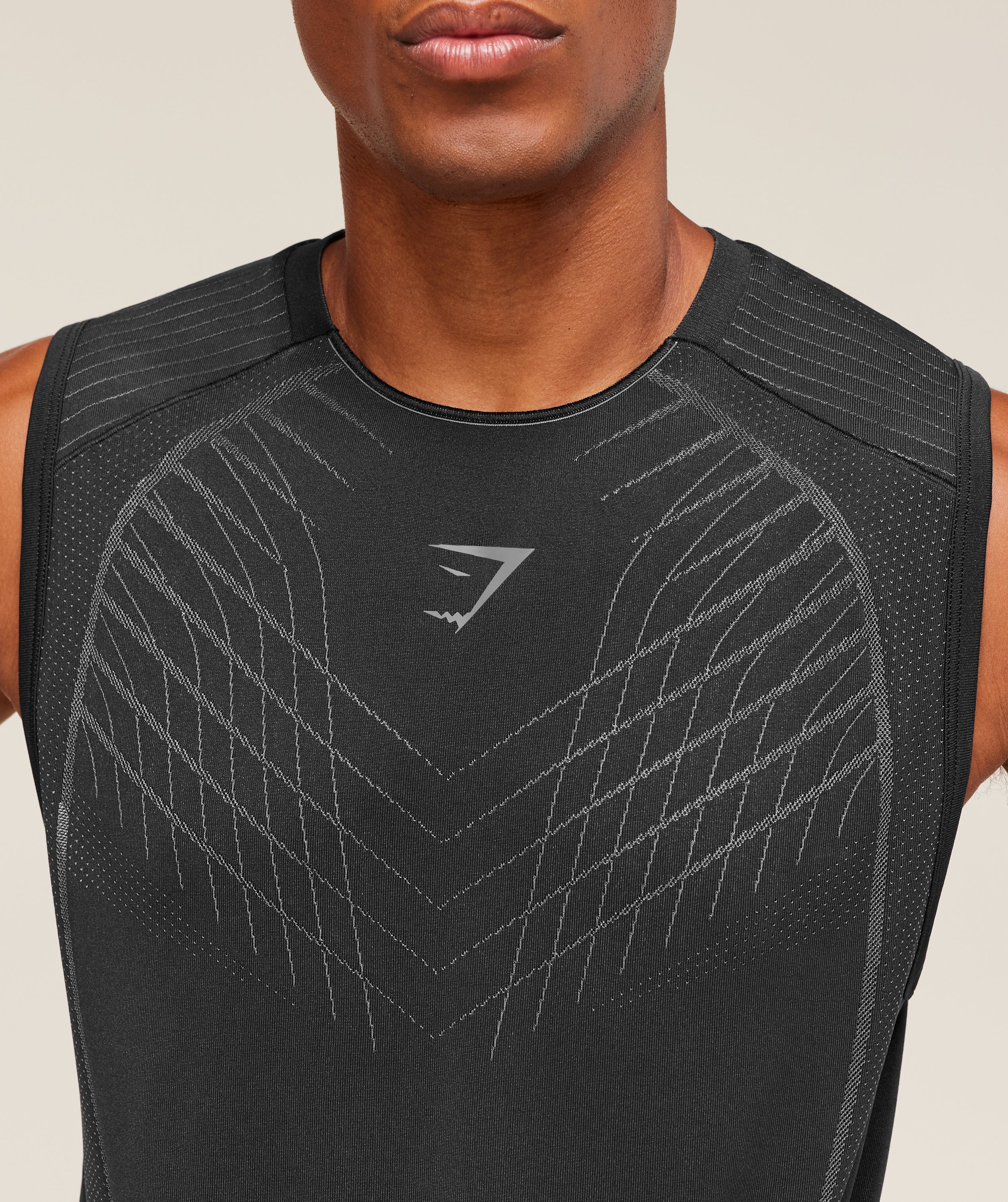 gymshark-apex-seamless-tank-black-dark-grey-ss25