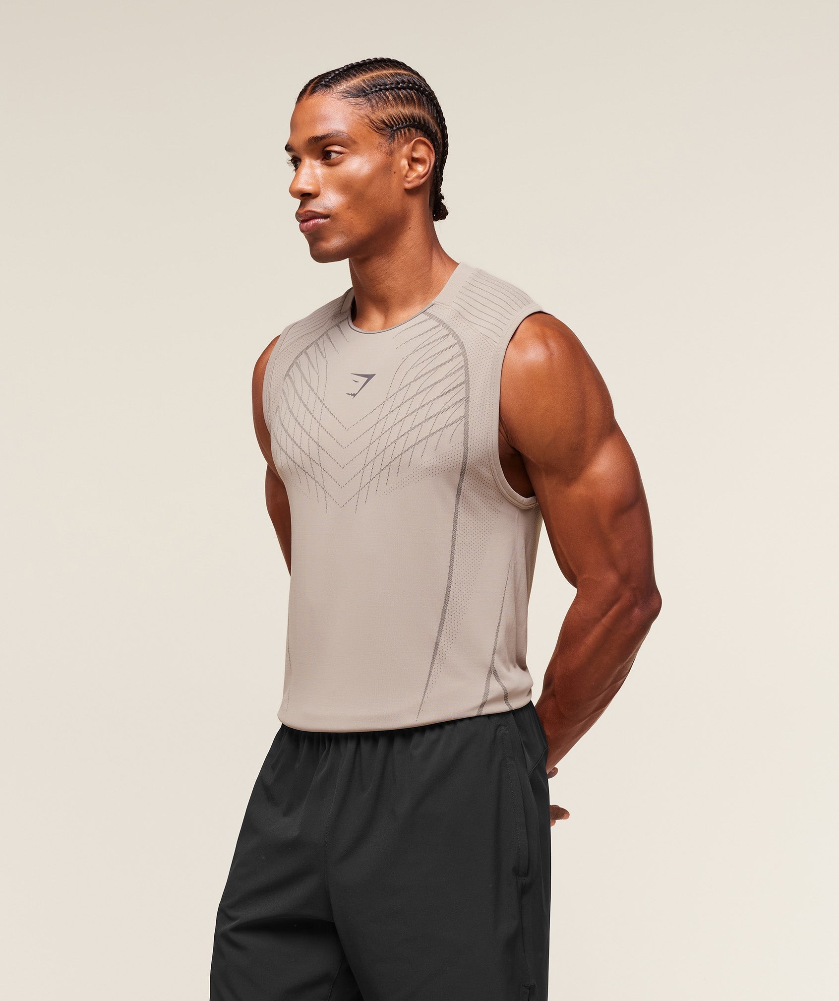 gymshark-apex-seamless-tank-sleeveless-tops-grey-aw25-1
