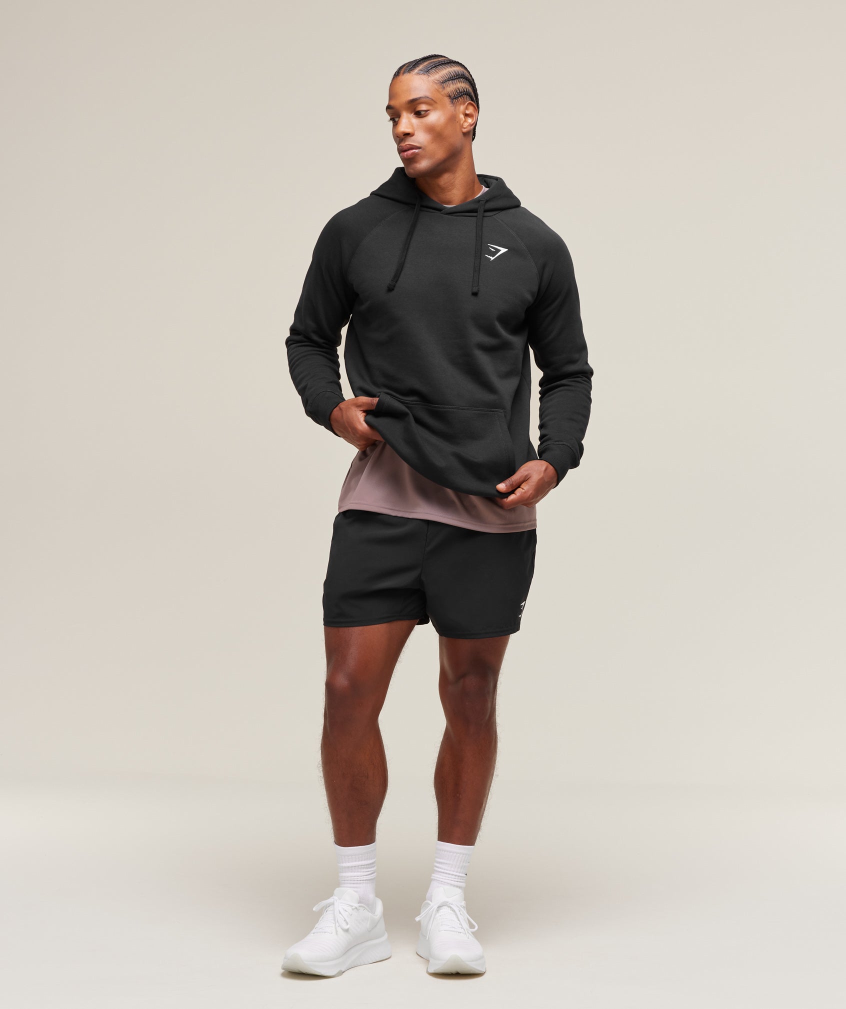 gymshark-arrival-5-shorts-black-ss22