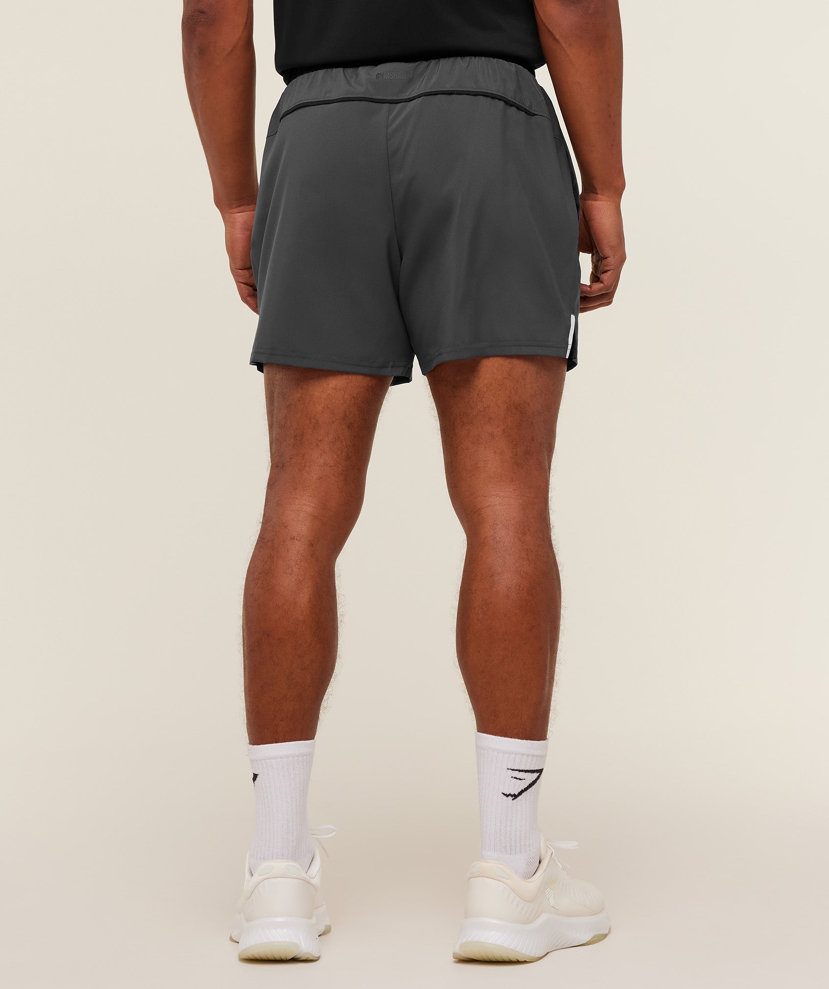 gymshark-arrival-contrast-short-shorts