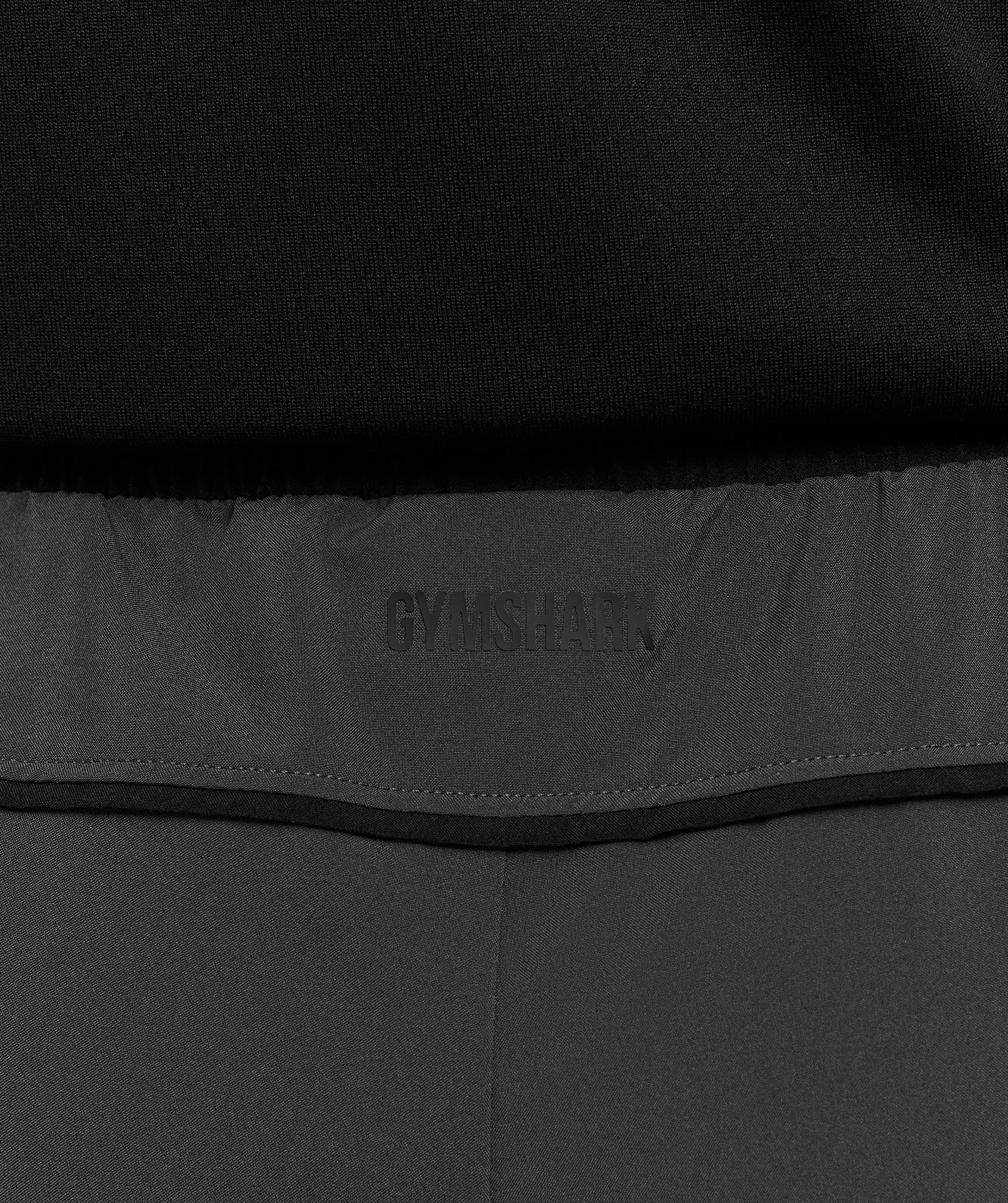 gymshark-arrival-contrast-short-shorts