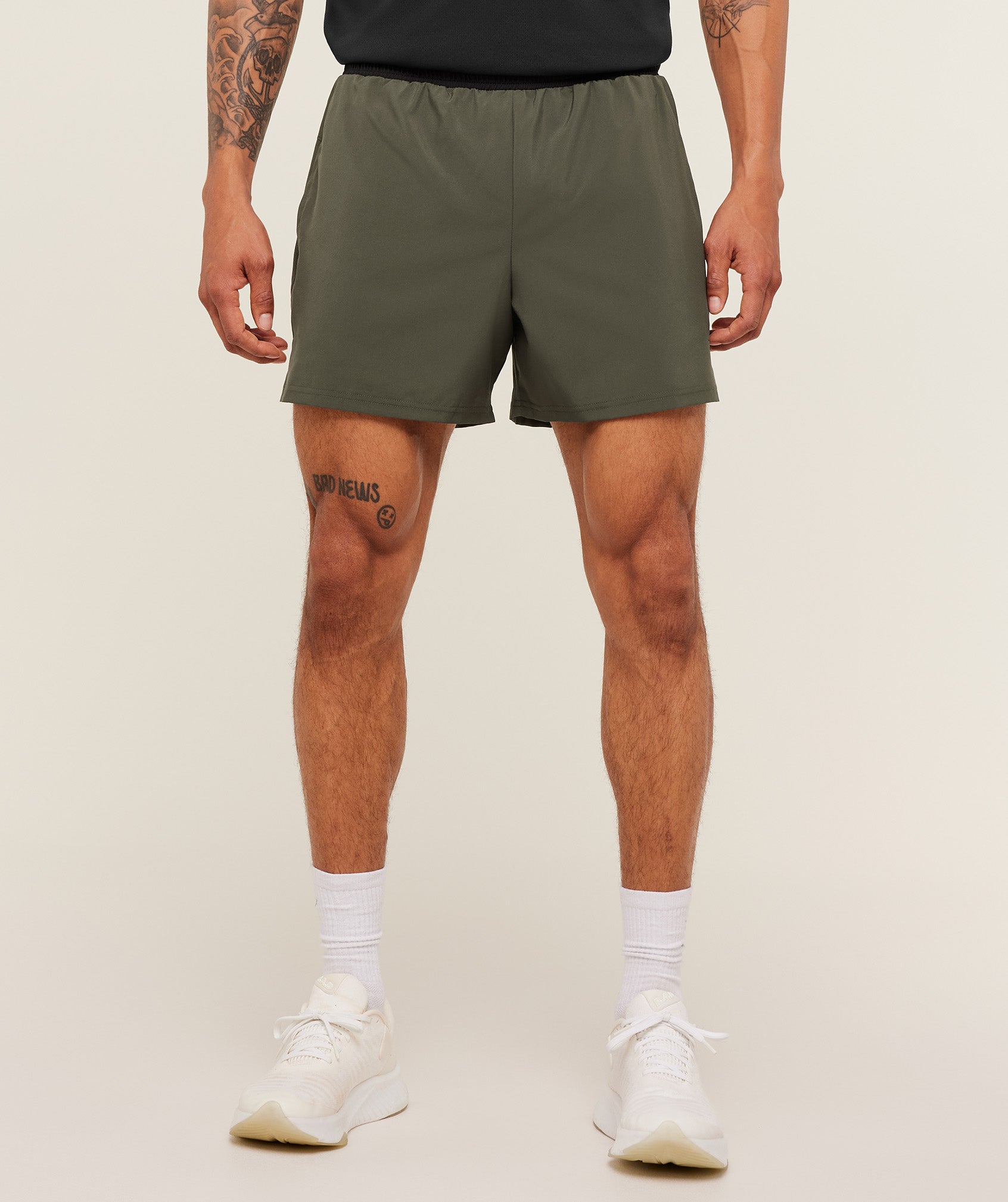 gymshark-arrival-contrast-short-shorts-green-ss26