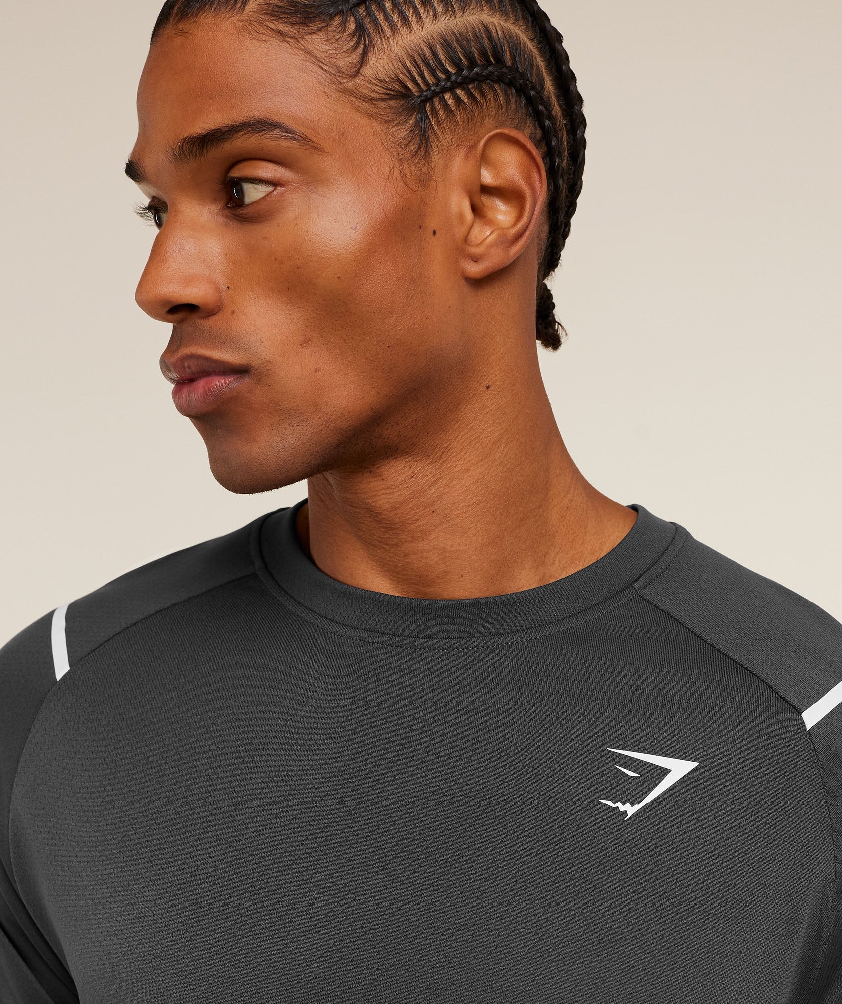 gymshark-arrival-contrast-t-shirt-ss-tops-grey-ss26