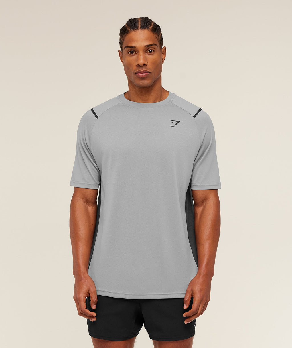 gymshark-arrival-contrast-t-shirt-ss-tops-grey-ss26-a4c4o-gd0y