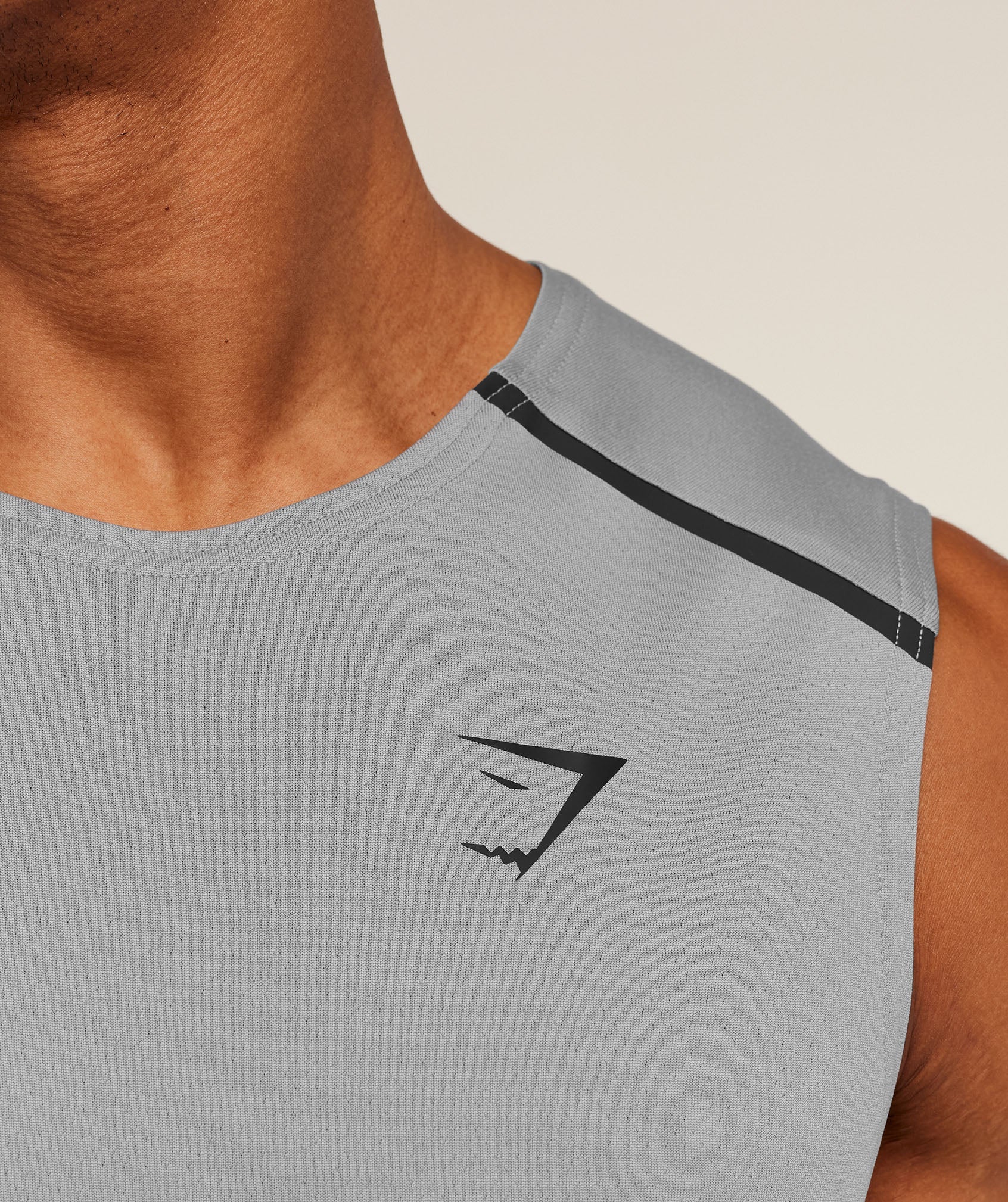 gymshark-arrival-contrast-tank-sleeveless-tops-grey-ss26-a4c4i-gd0y