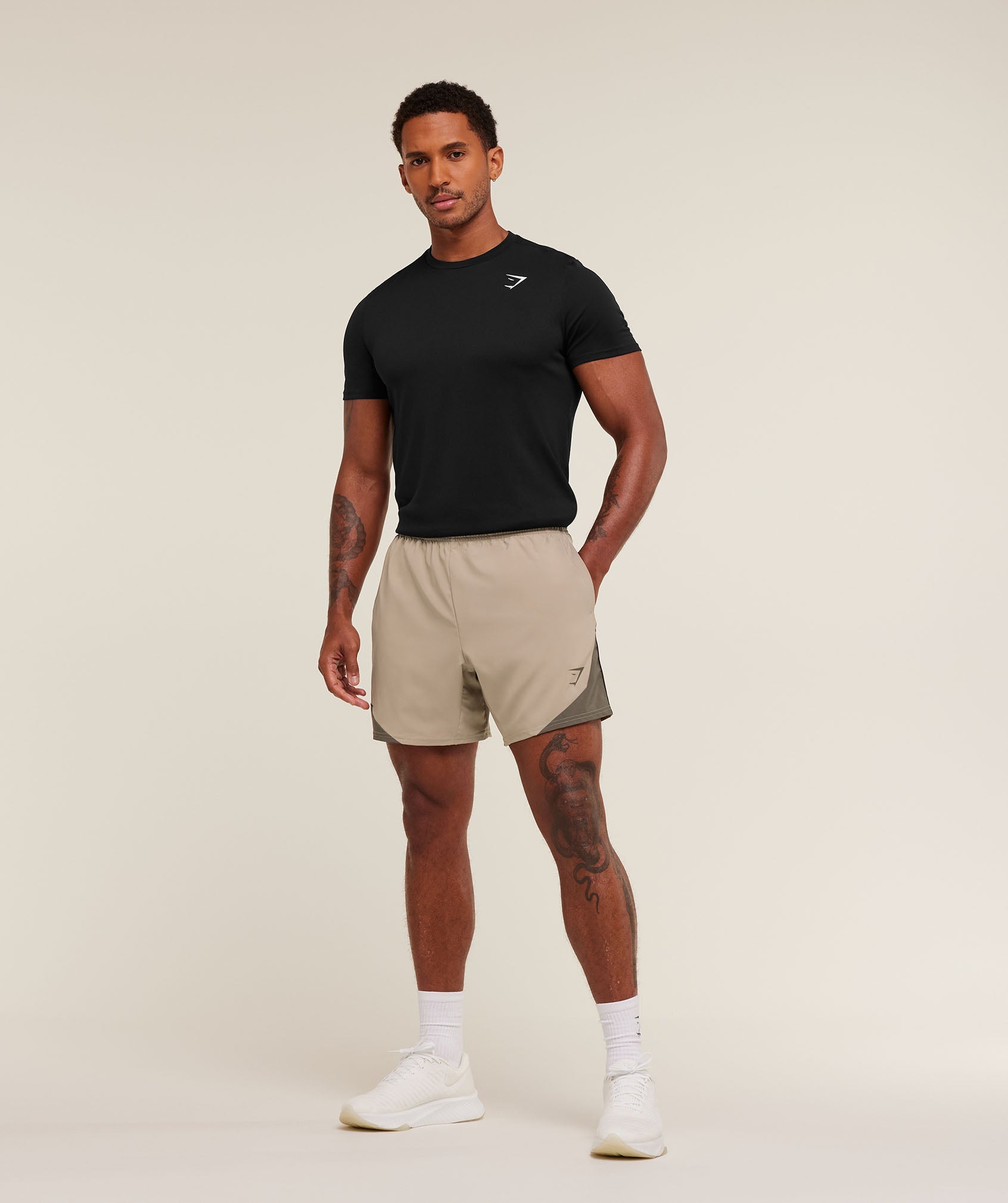 gymshark-arrival-block-6-shorts-shorts-brown-aw25