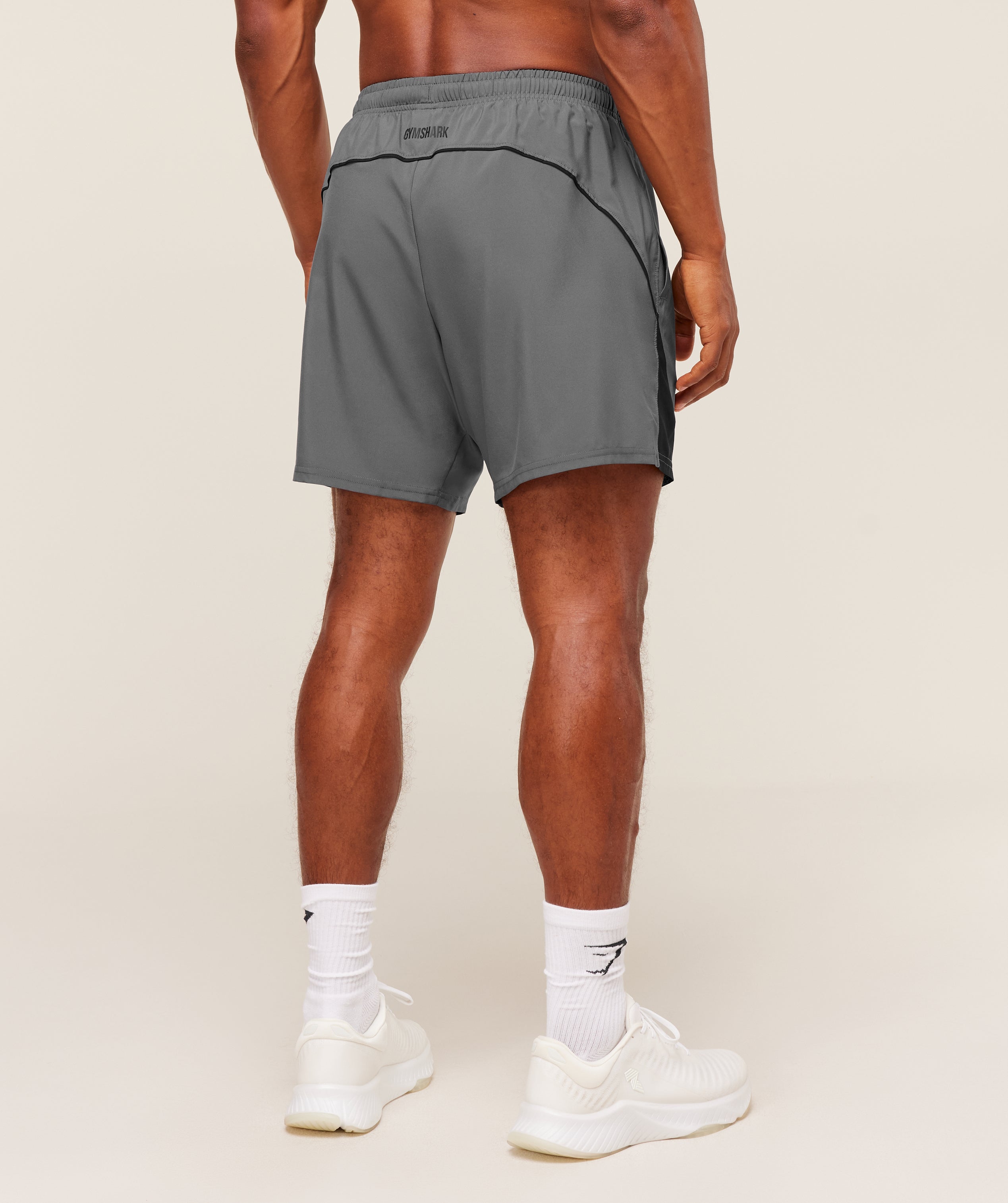 gymshark-arrival-block-6-shorts-shorts-grey-aw25-1