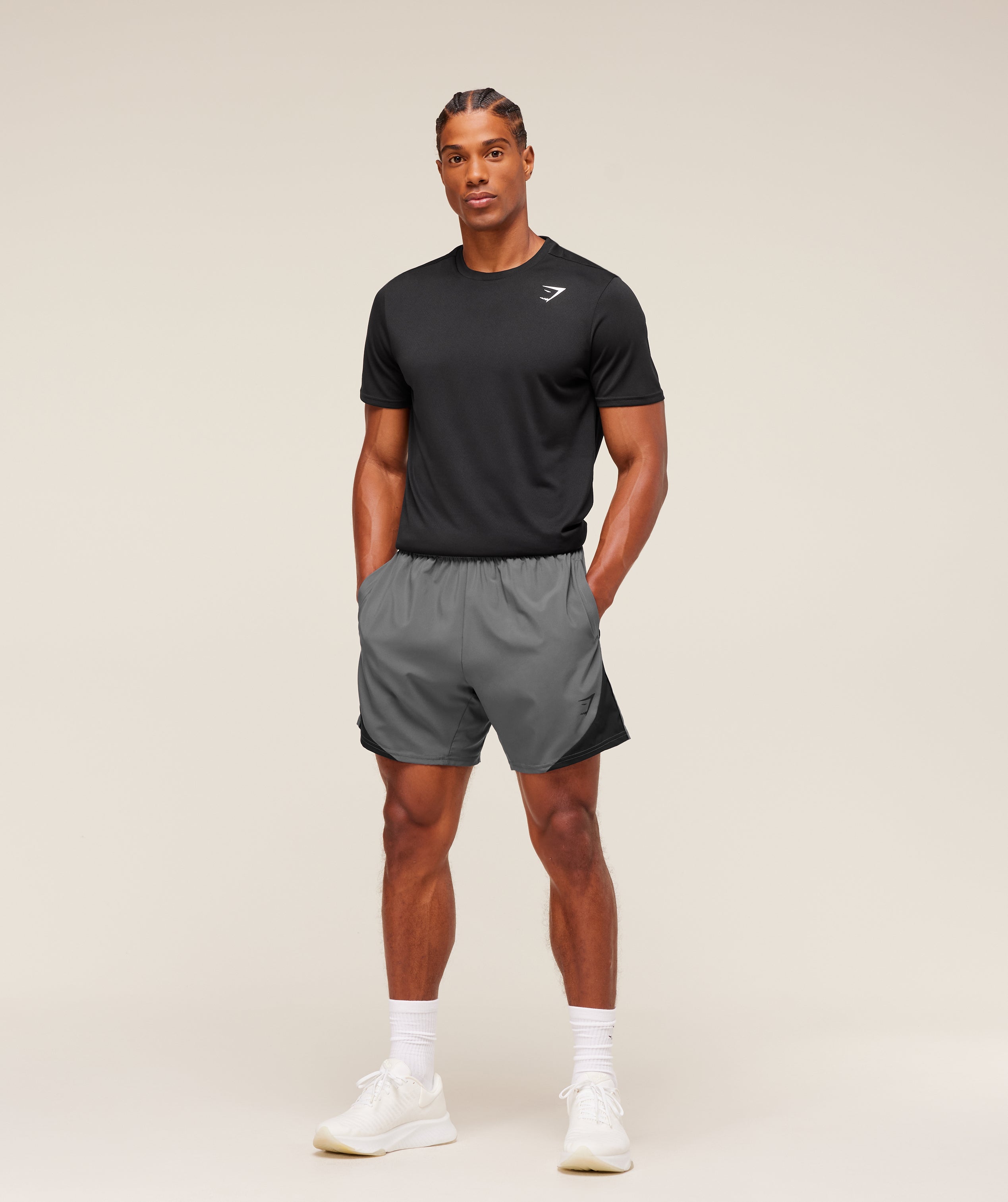 gymshark-arrival-block-6-shorts-shorts-grey-aw25-1