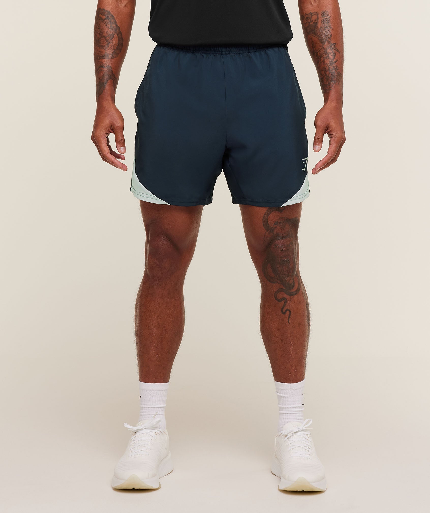 gymshark-arrival-block-6-shorts-shorts-blue-aw25-1