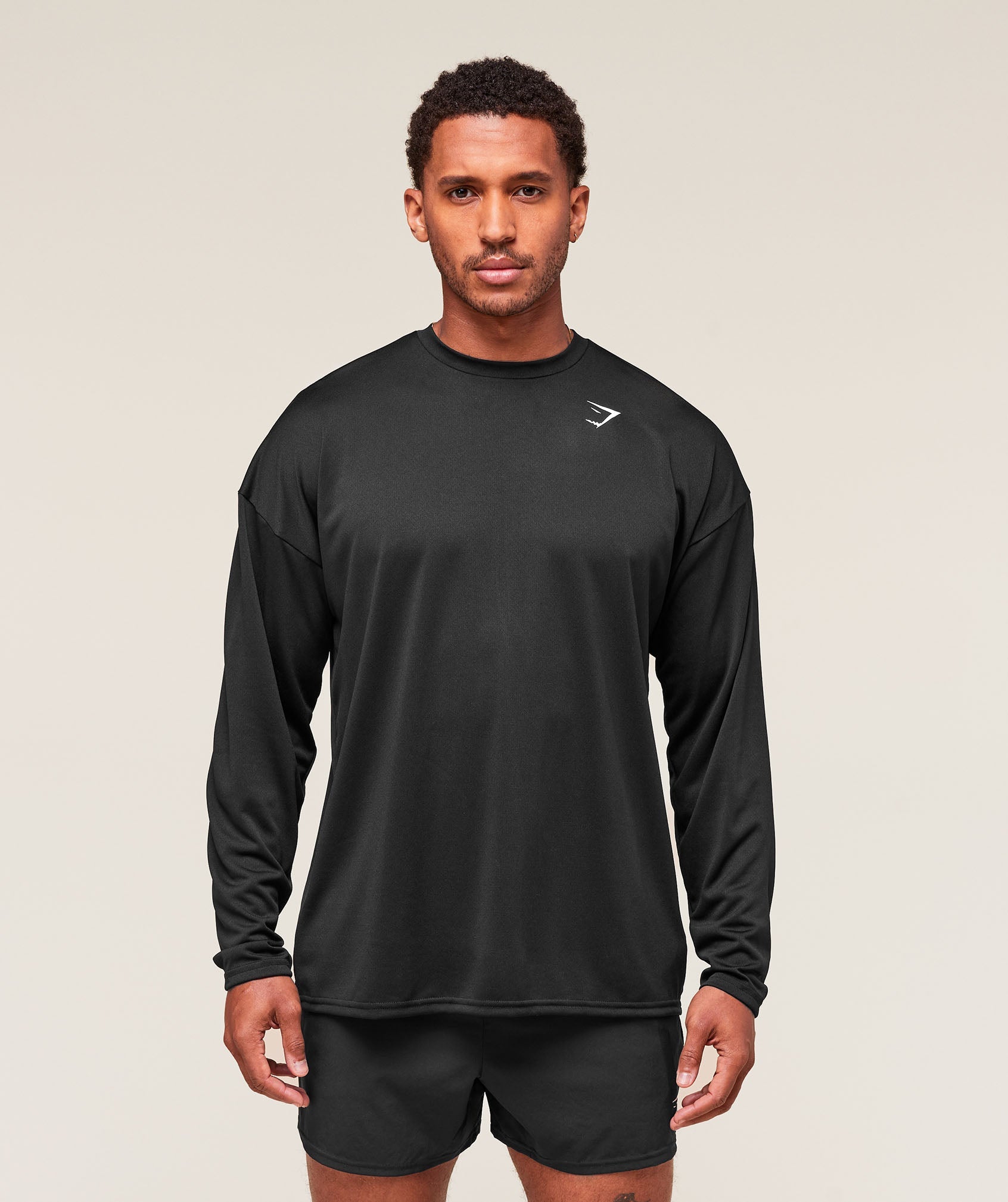 gymshark-arrival-oversized-long-sleeve-t-shirt-ls-tops-black-aw25