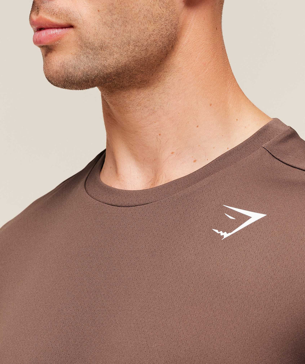 gymshark-arrival-regular-fit-t-shirt-ss-tops-brown-aw25