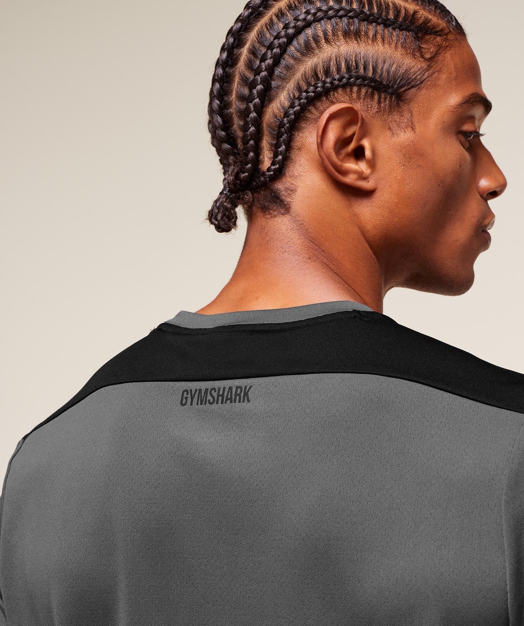 gymshark-arrival-block-t-shirt-ss-tops-grey-aw25