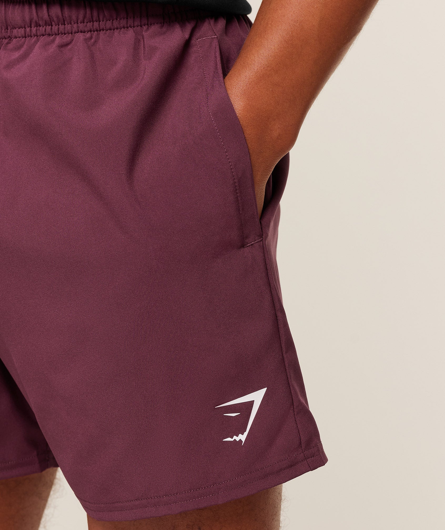 gymshark-arrival-5-shorts-shorts-red-ss26