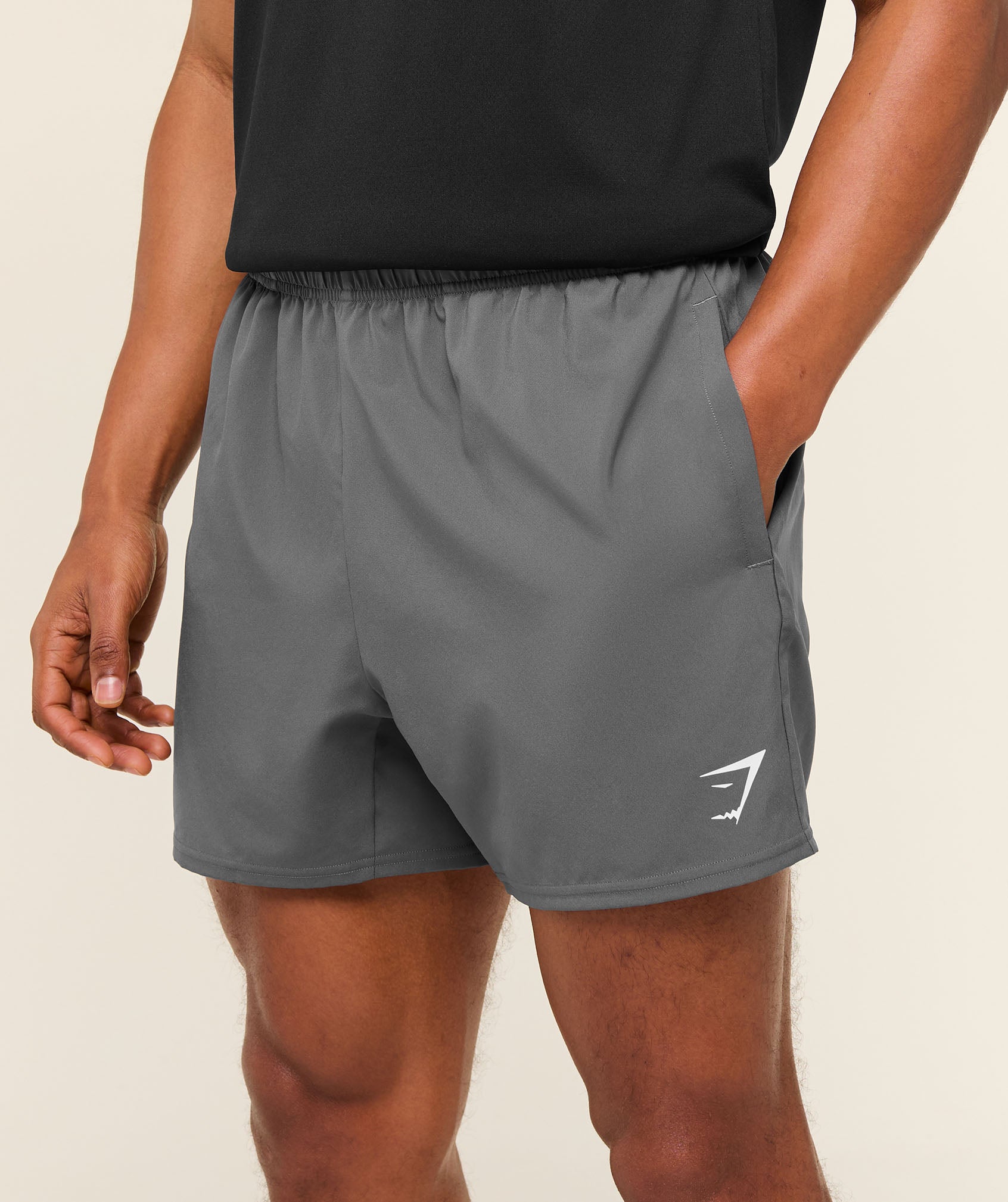 gymshark-arrival-5-shorts-silhouette-grey-aw22