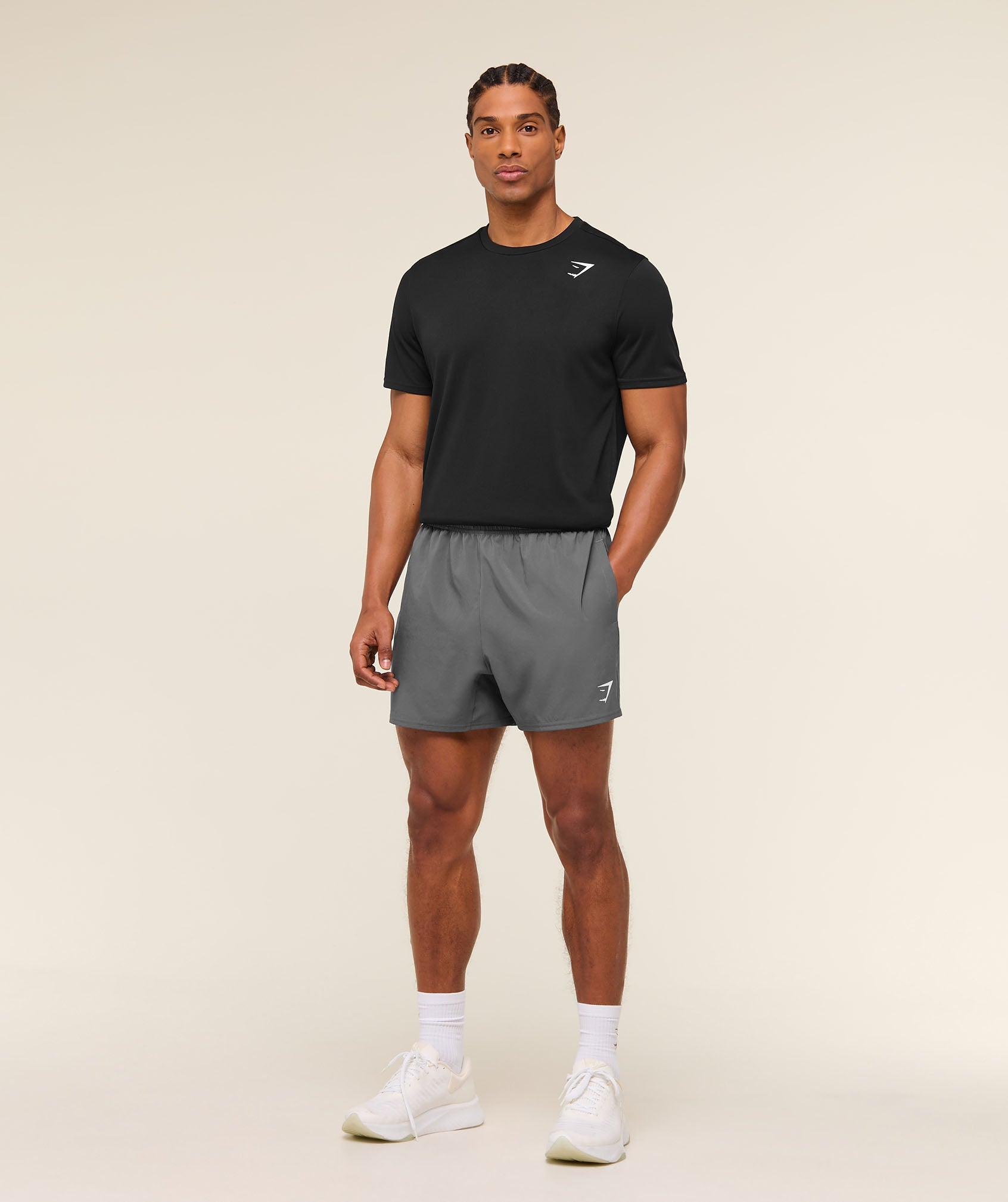 gymshark-arrival-5-shorts-silhouette-grey-aw22