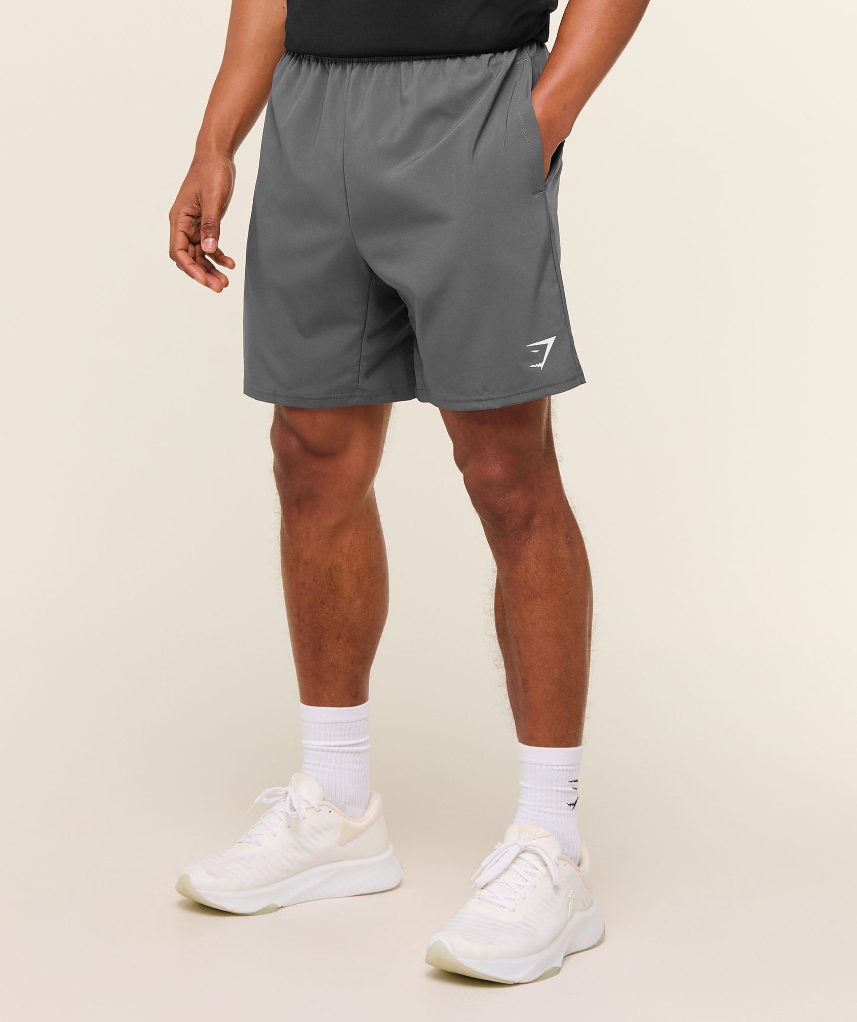 gymshark-arrival-7-shorts-silhouette-grey-aw22