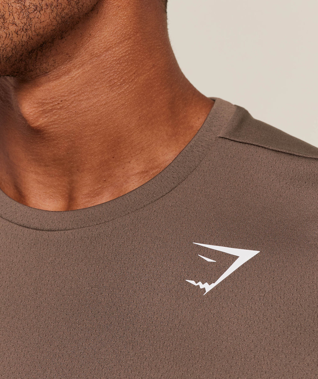 gymshark-arrival-t-shirt-ss-tops-brown-aw25