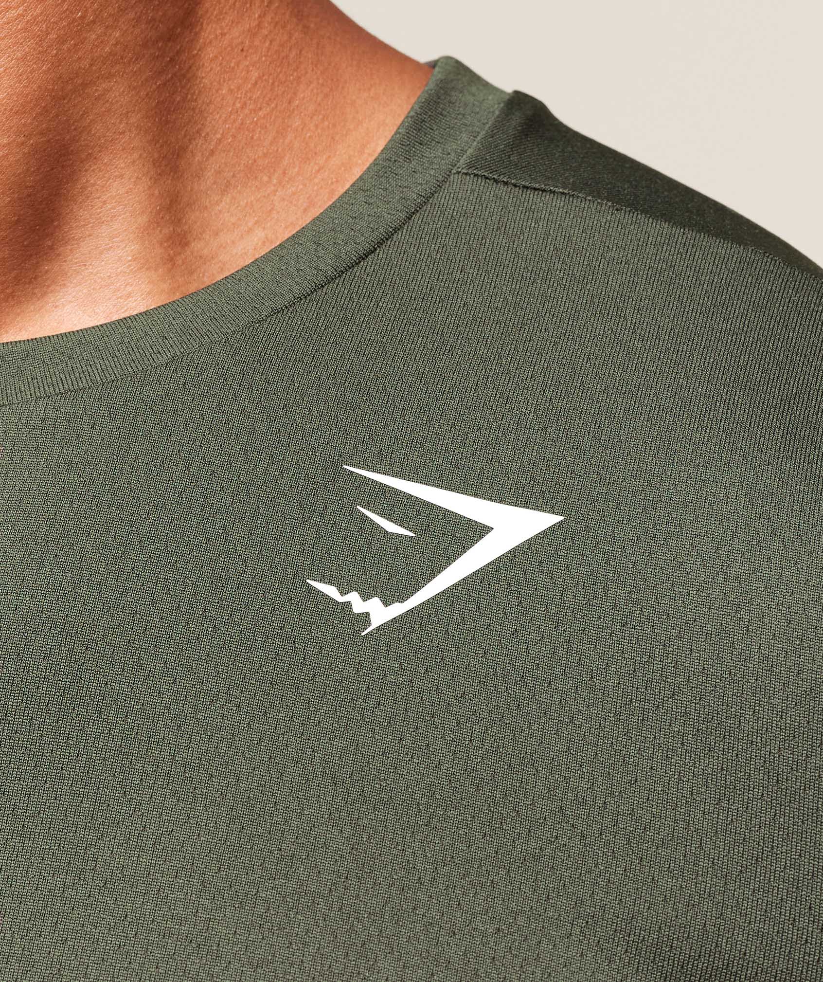 gymshark-arrival-t-shirt-ss-tops-green-aw25