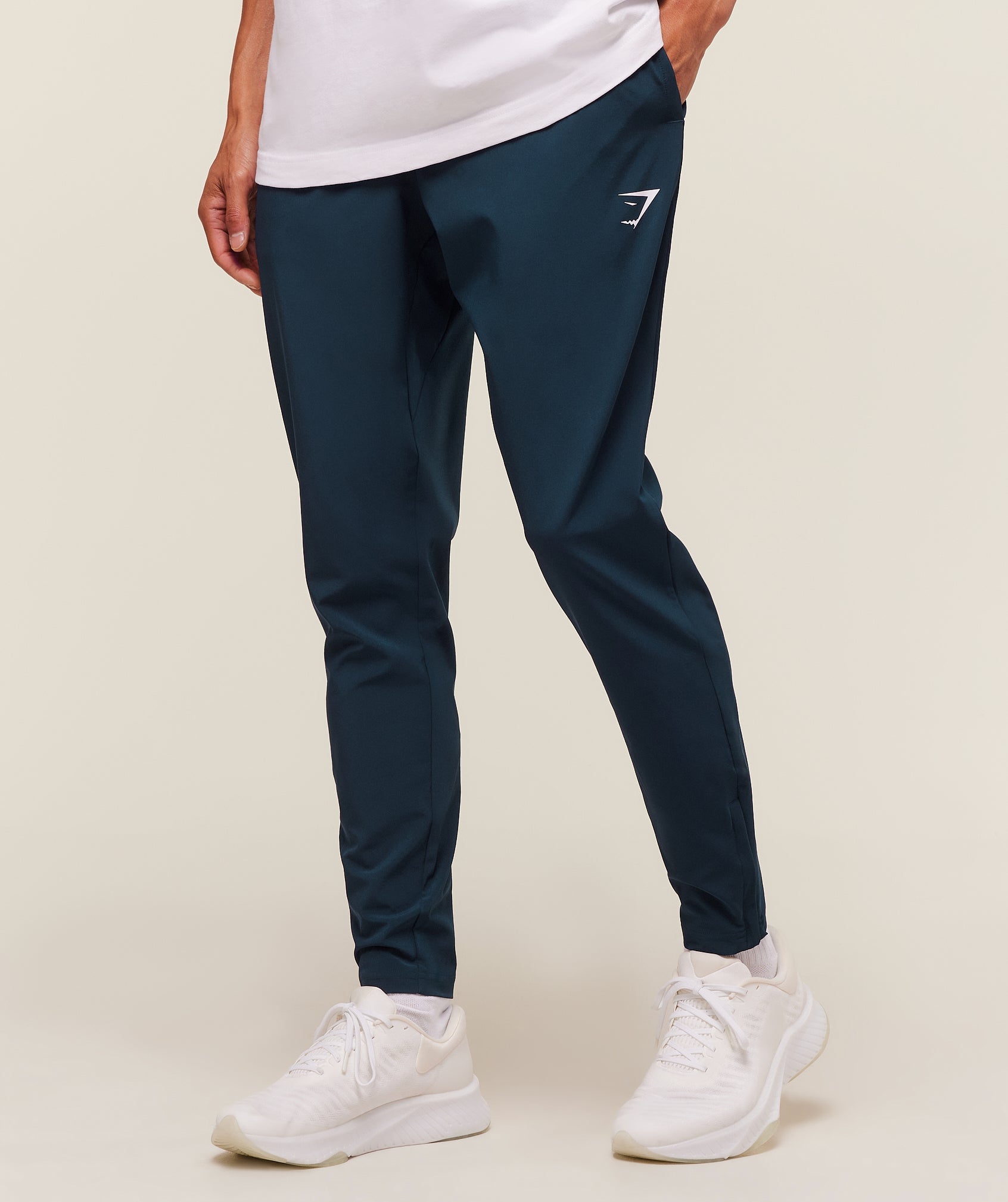 gymshark-arrival-woven-tall-joggers-pants-blue-aw25