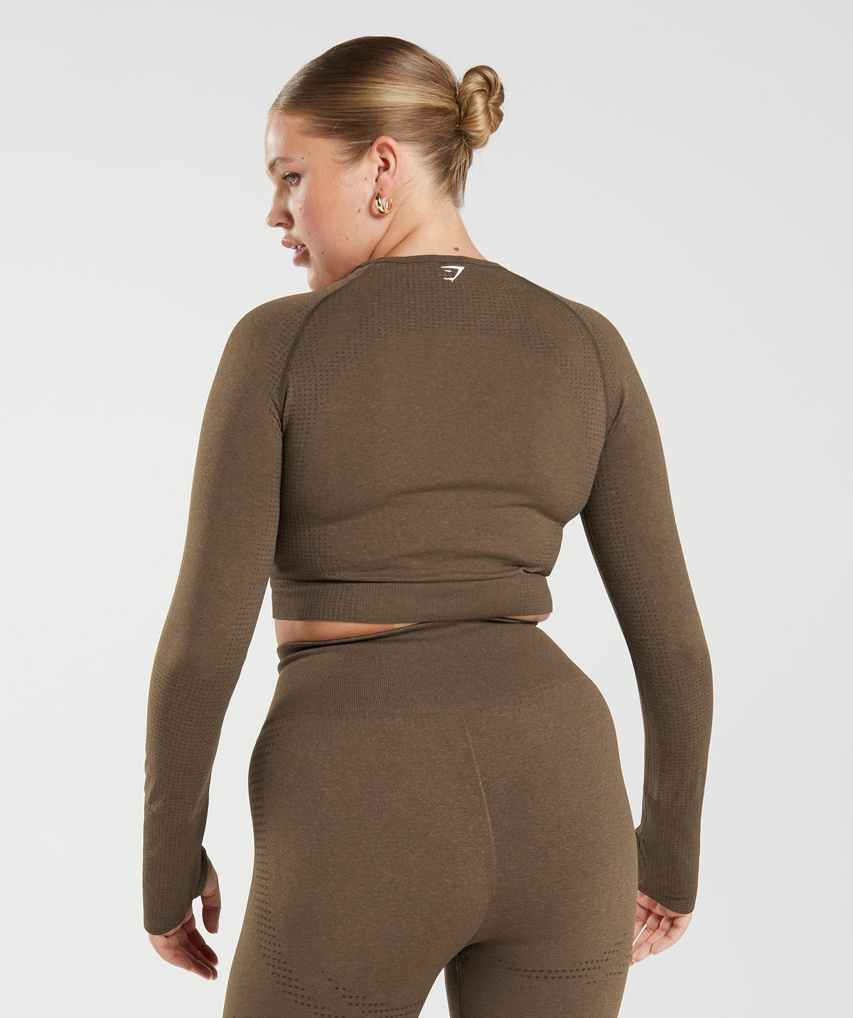gymshark-vital-seamless-2-0-crop-top-espresso-marl-aw24