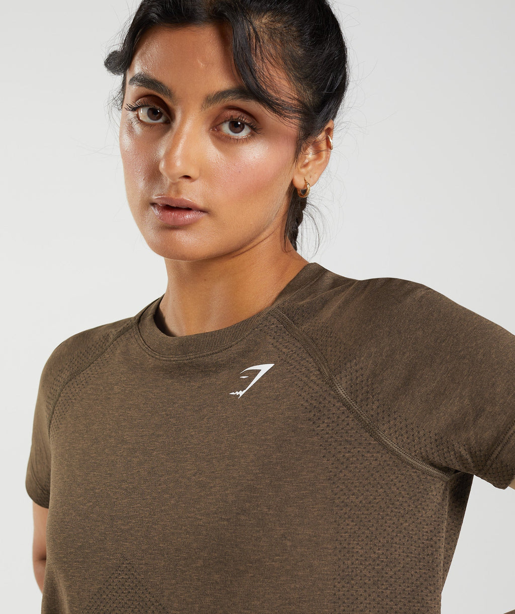 gymshark-vital-seamless-2-0-light-t-shirt-espresso-marl-aw22